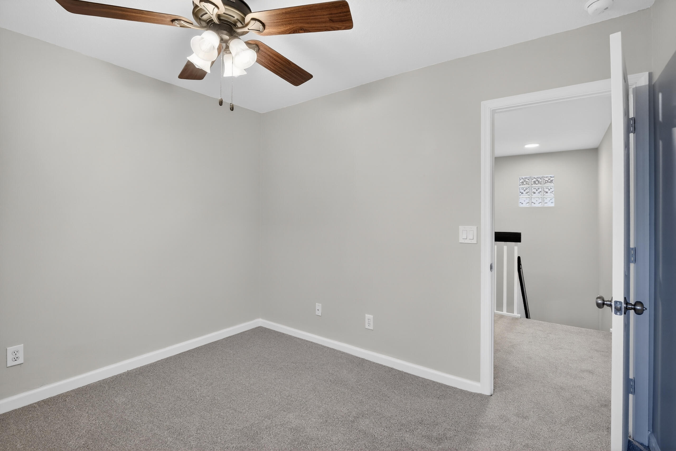 LAKES OF NEWPORT II - Residential Lease