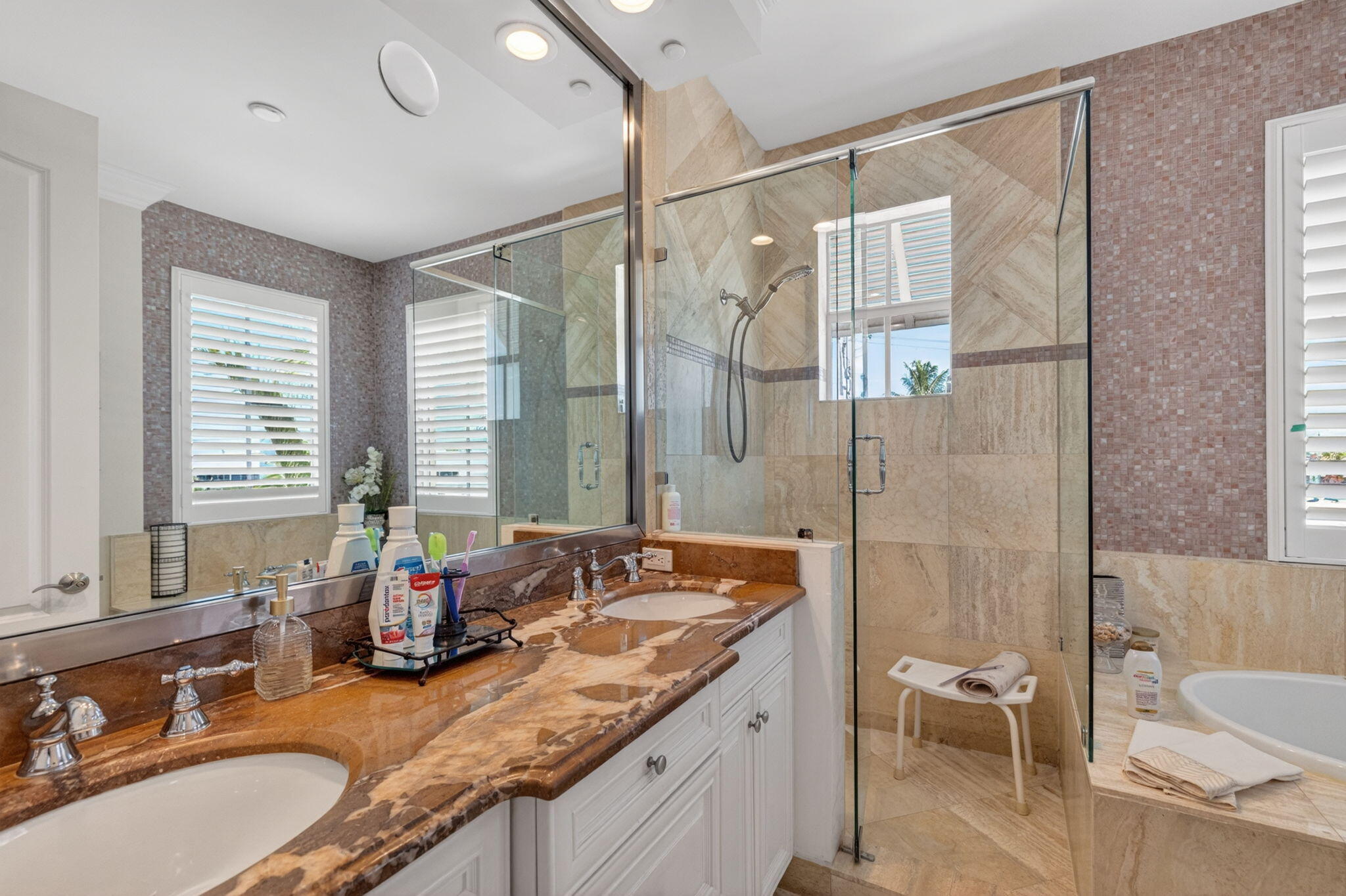 SILVER SHORES UNIT - Residential Lease