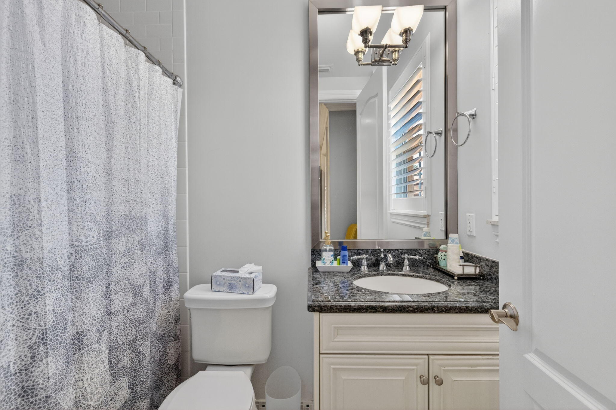 SILVER SHORES UNIT - Residential Lease