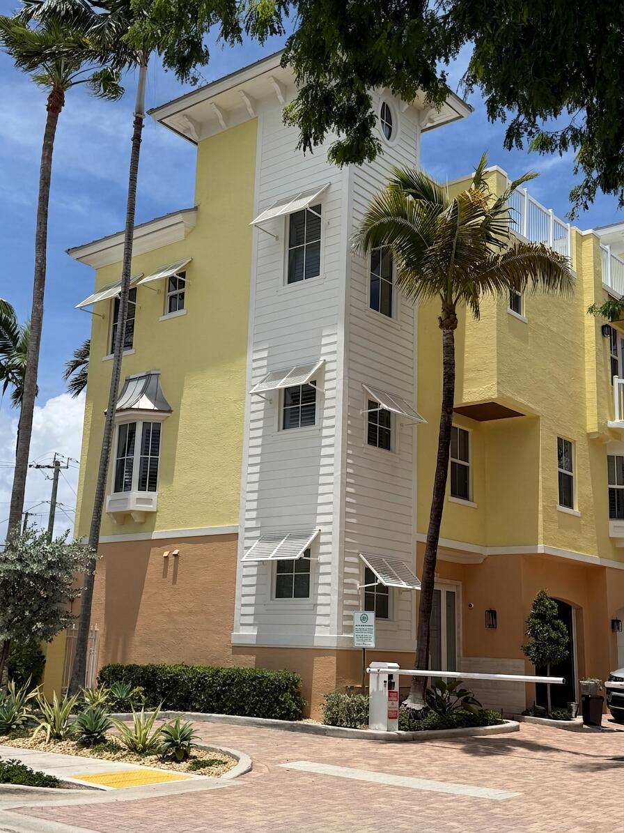 SILVER SHORES UNIT - Residential Lease