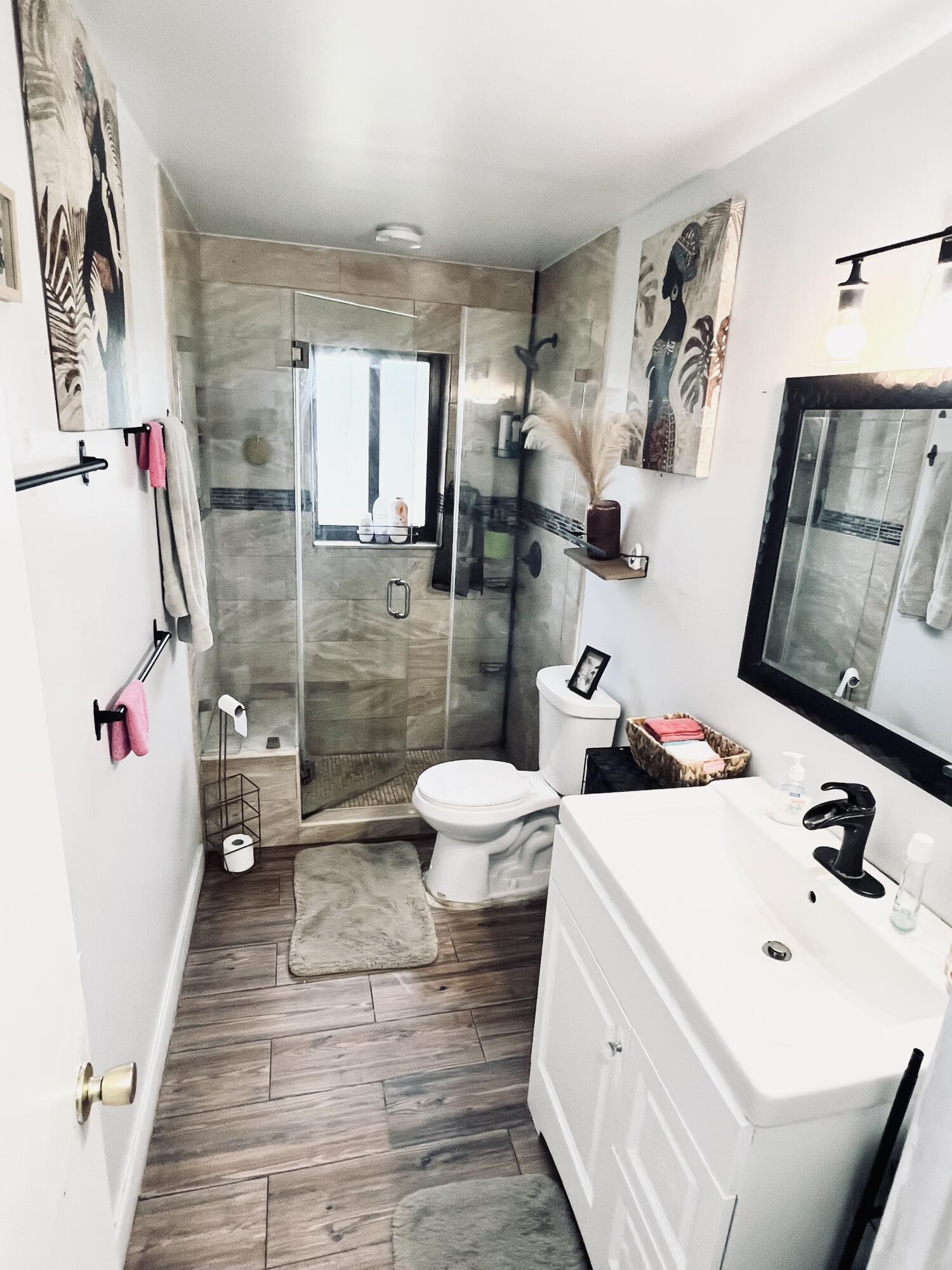 MYRTLE GROVE - Residential
