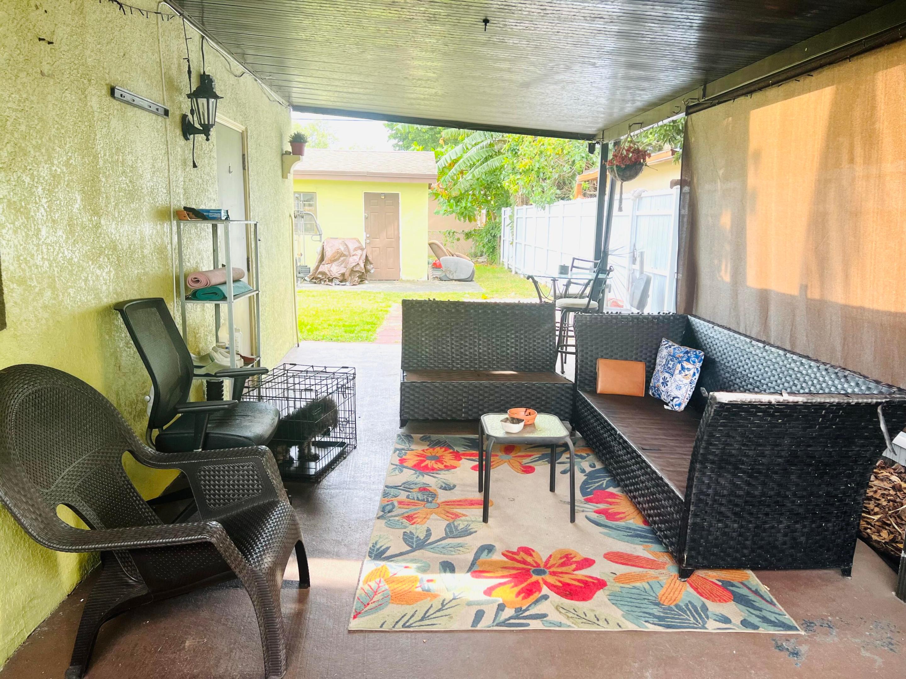 MYRTLE GROVE - Residential