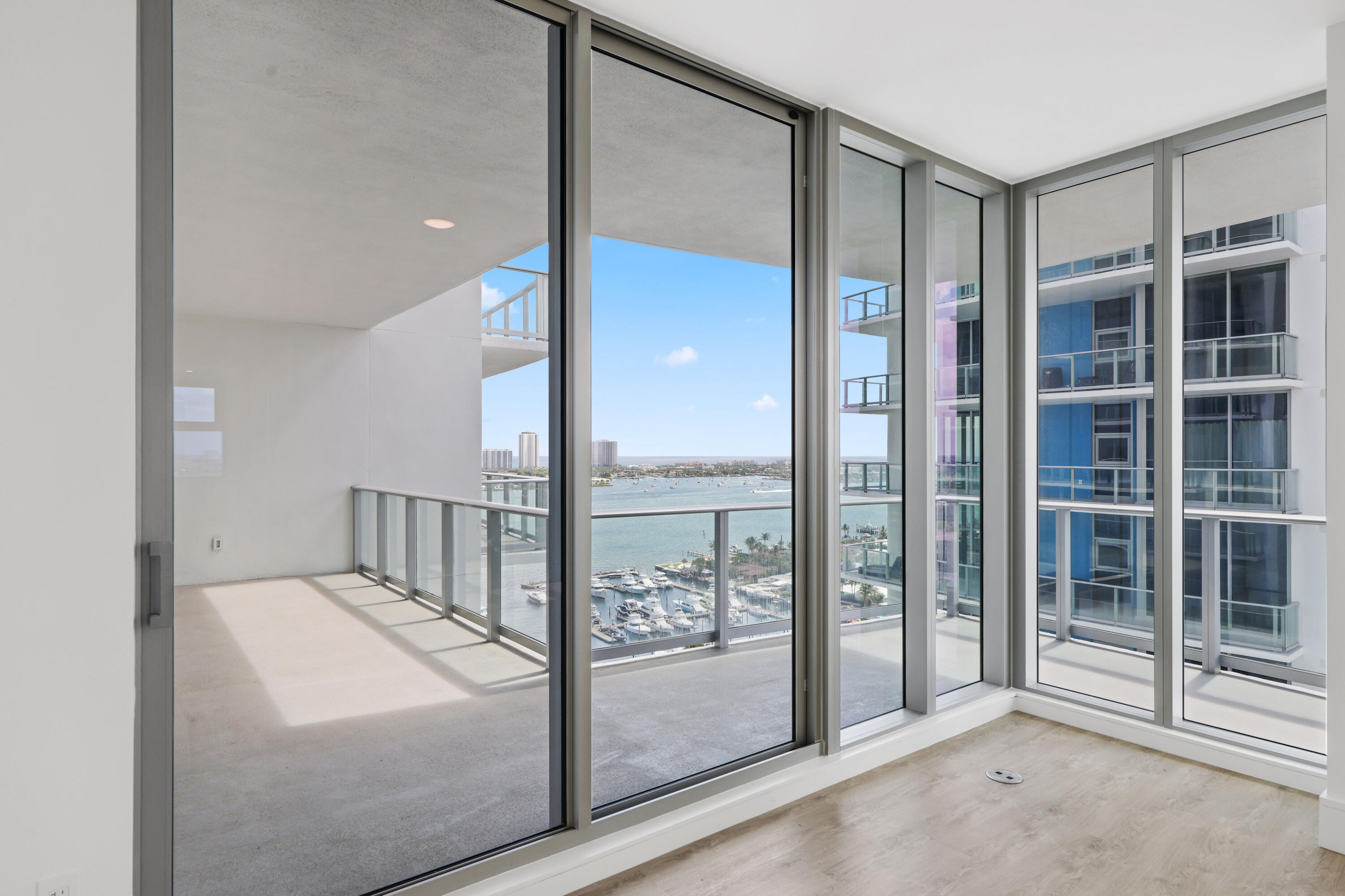 NAUTILUS 220 CONDO - Residential