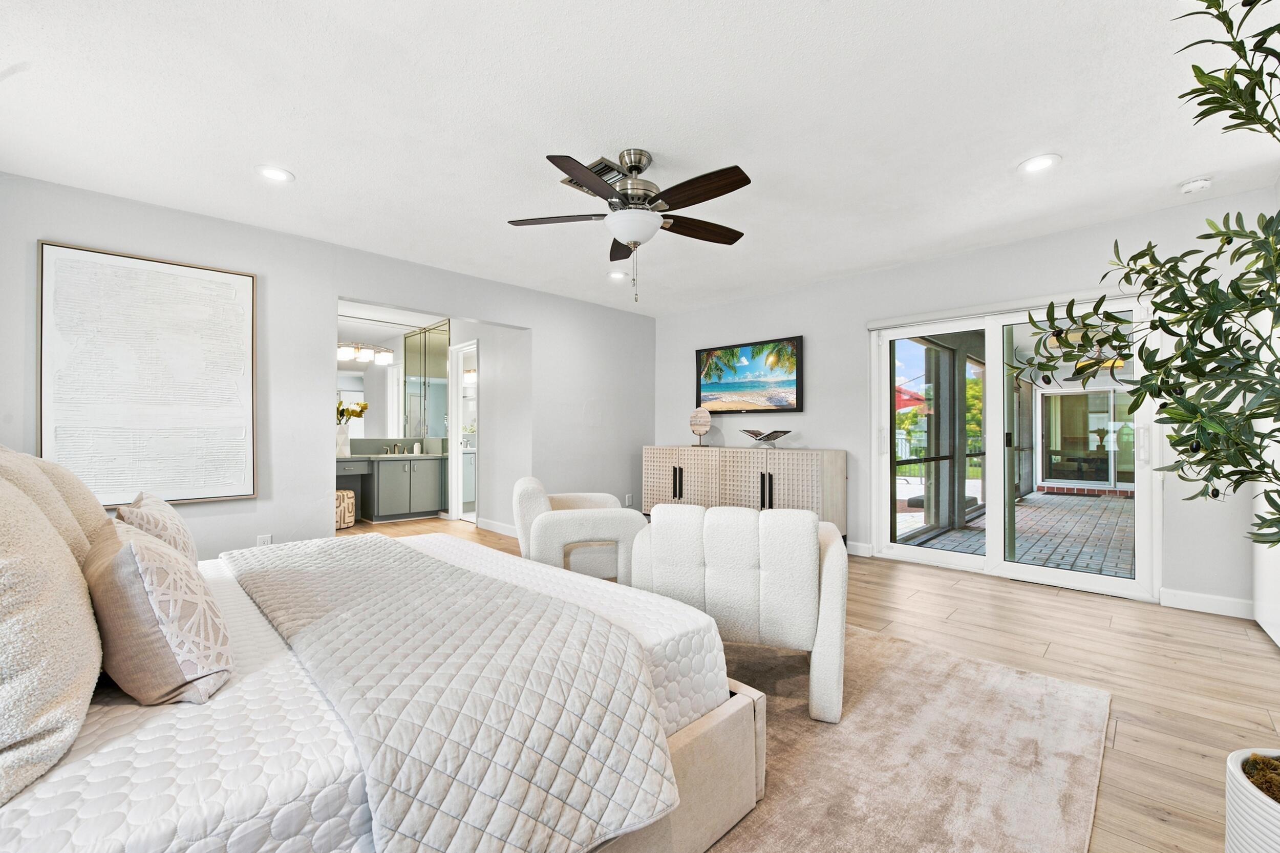 CORAL SPRINGS COUNTRY CLUB - Residential