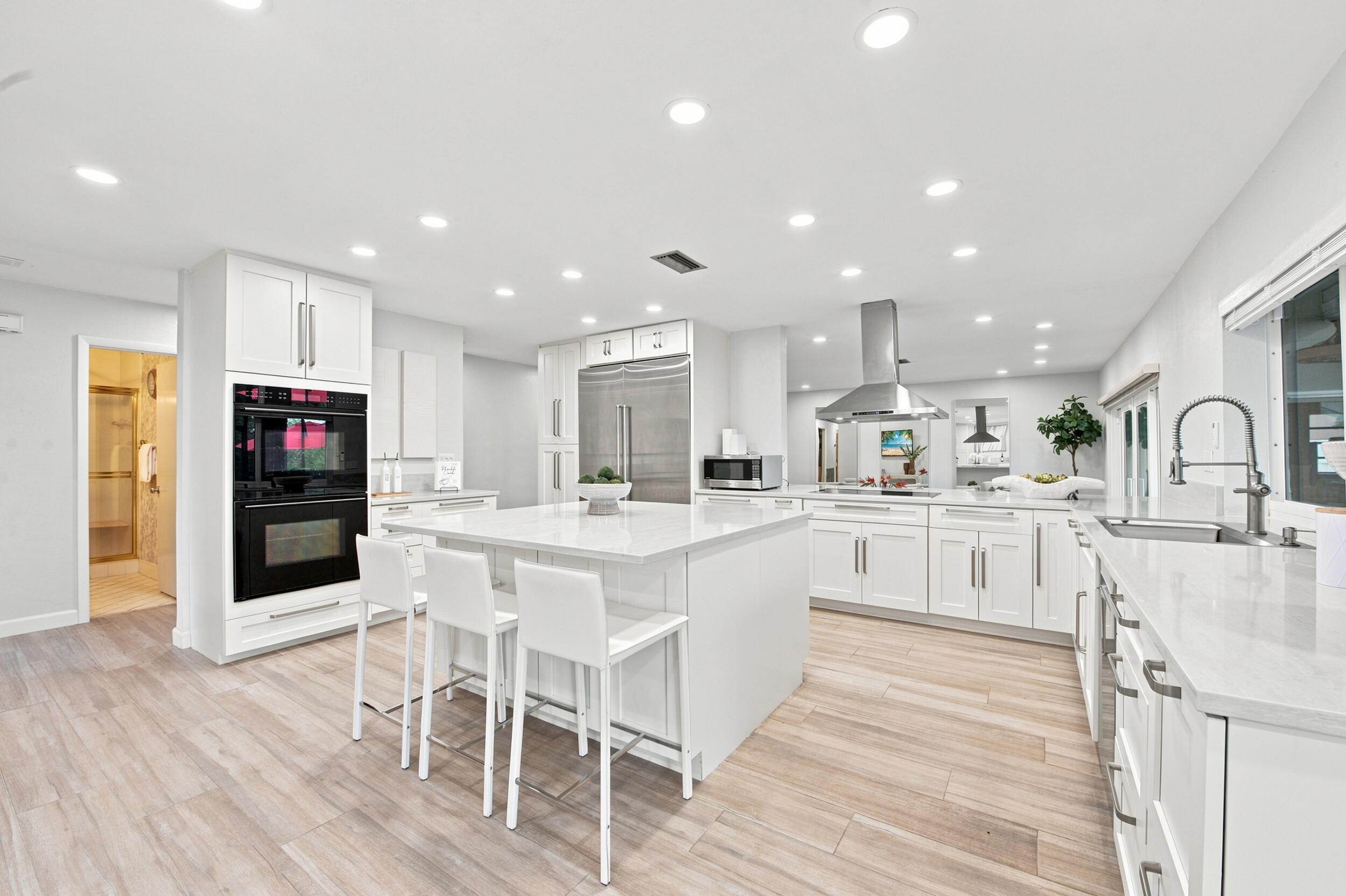 CORAL SPRINGS COUNTRY CLUB - Residential