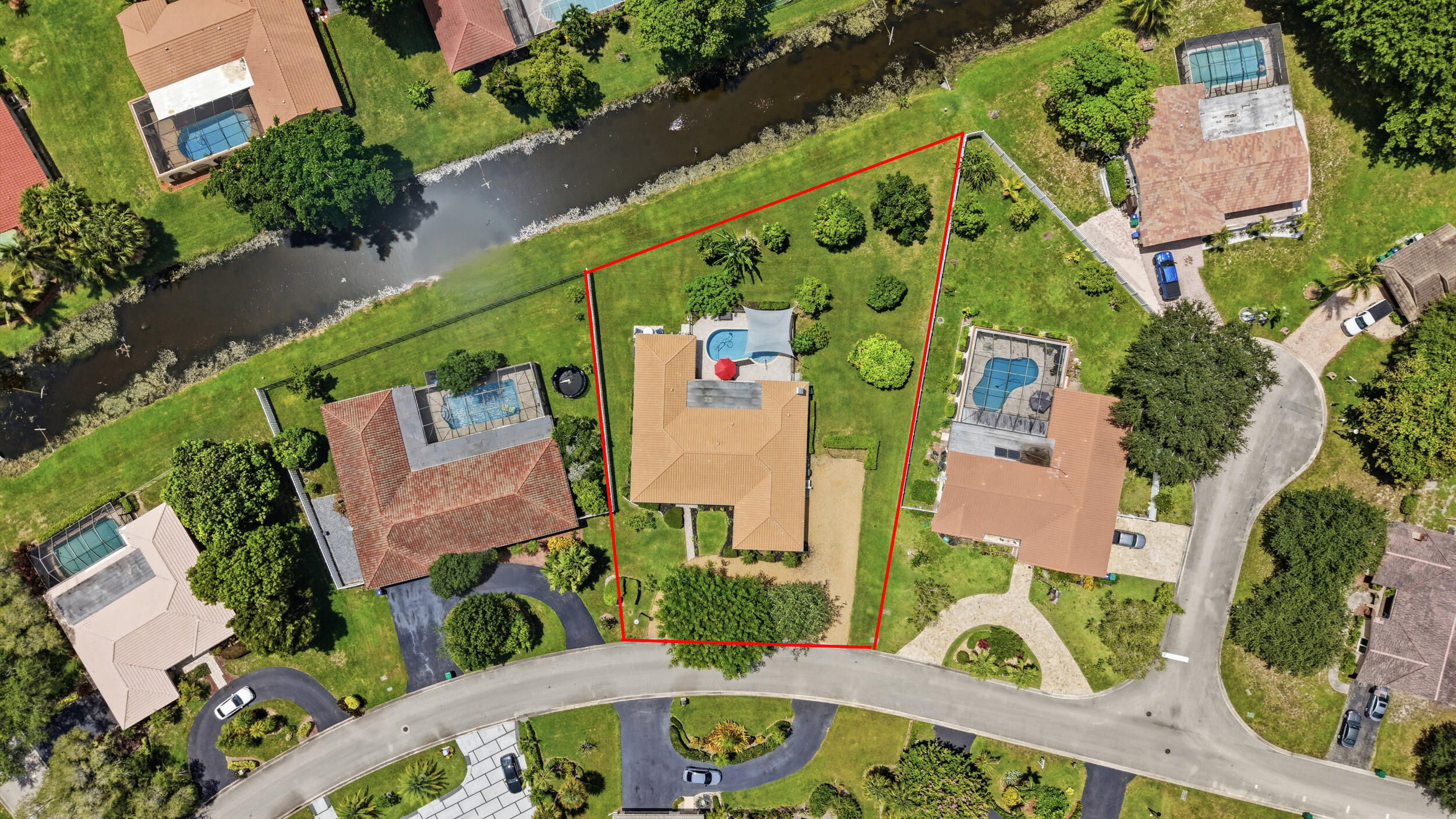 CORAL SPRINGS COUNTRY CLUB - Residential