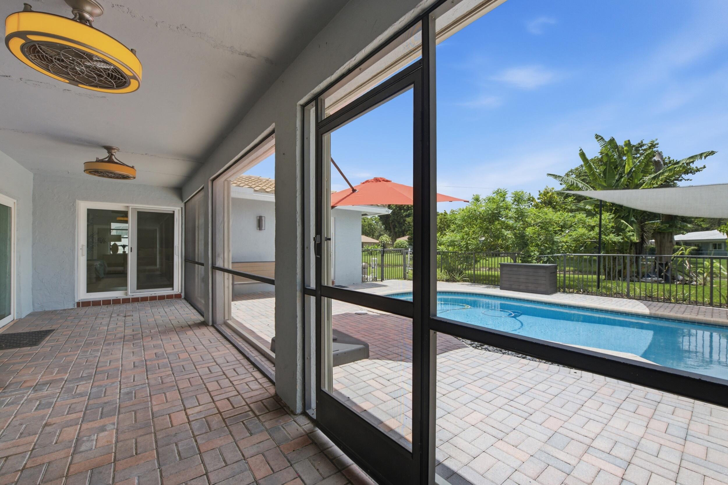 CORAL SPRINGS COUNTRY CLUB - Residential