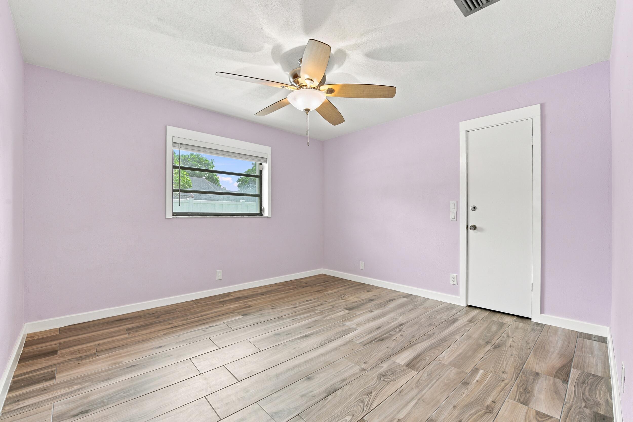 CORAL SPRINGS COUNTRY CLUB - Residential