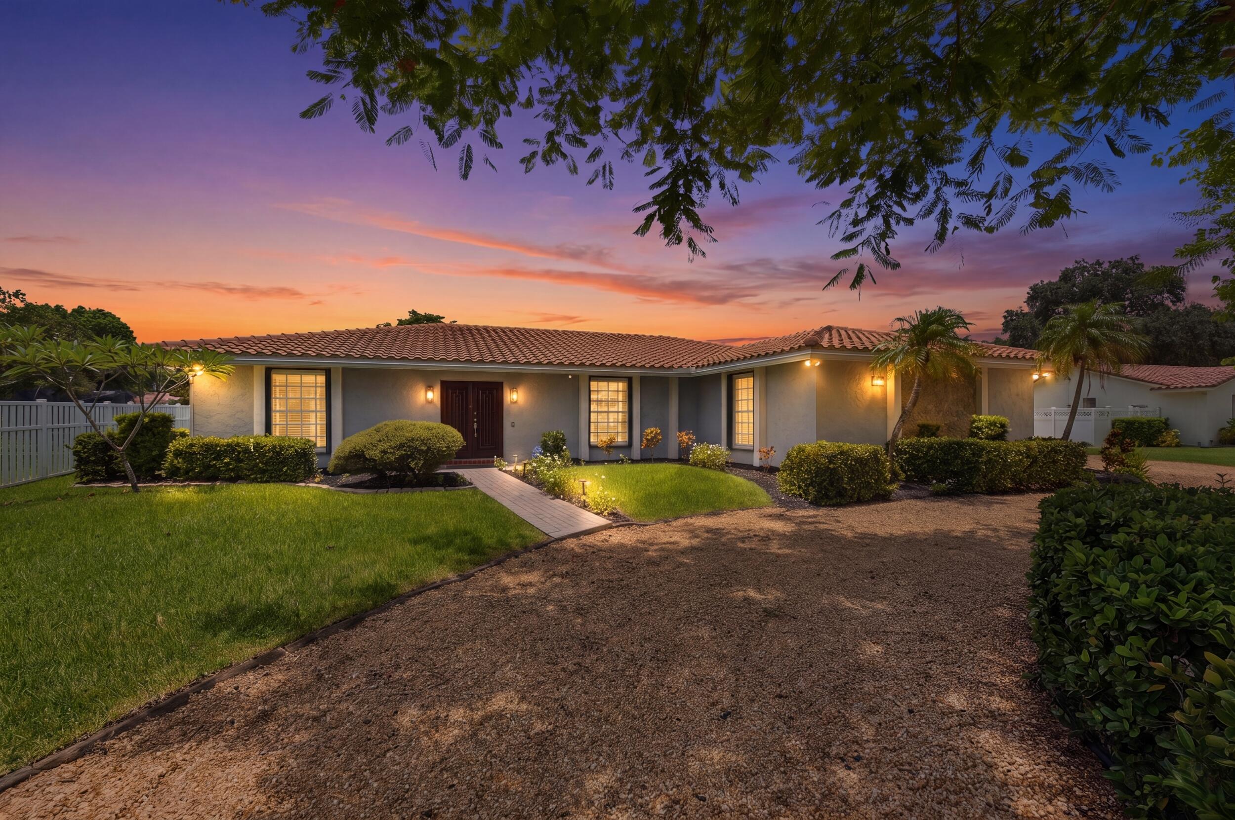 CORAL SPRINGS COUNTRY CLUB - Residential