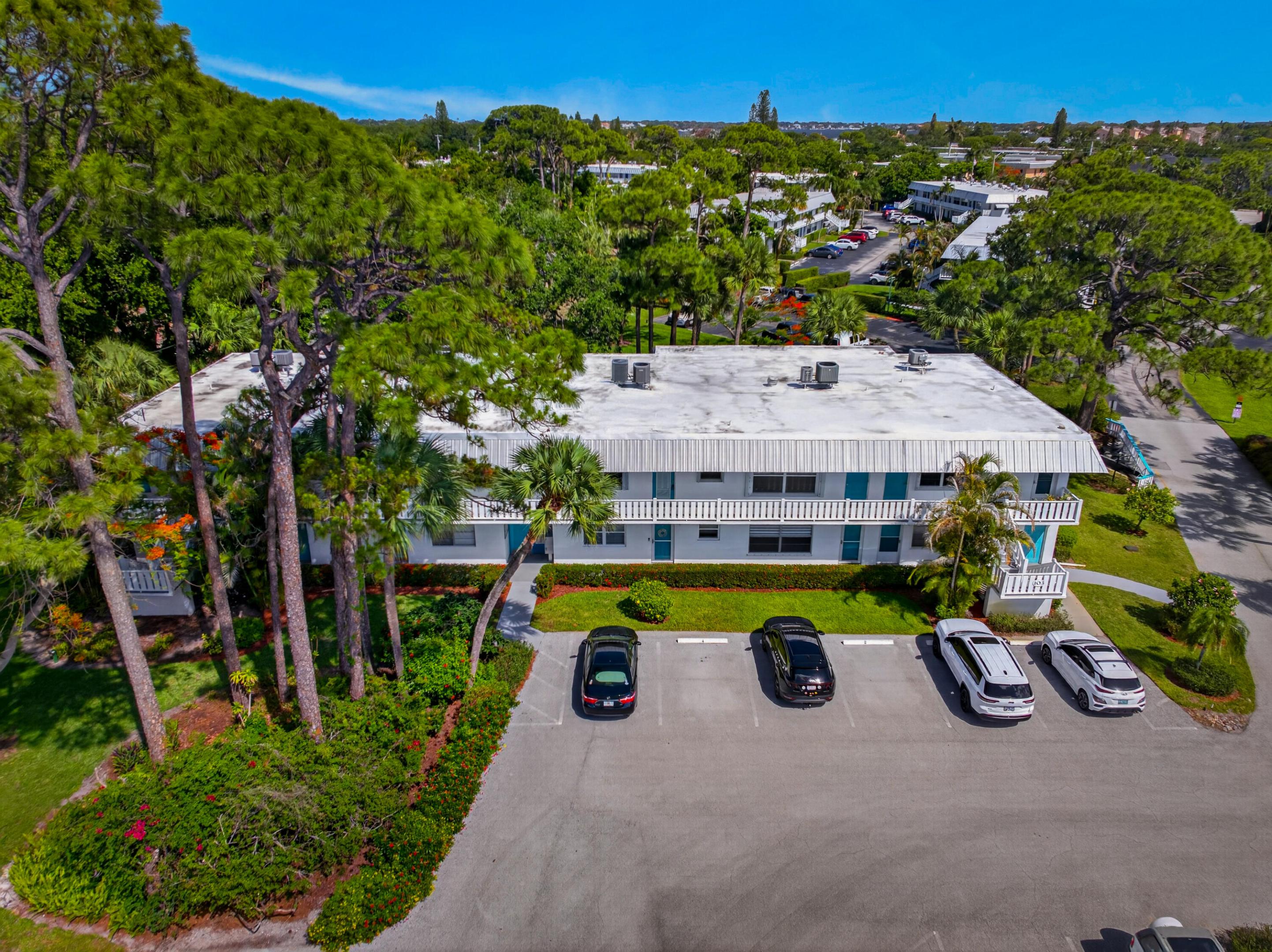 CEDAR POINTE CONDO - Residential