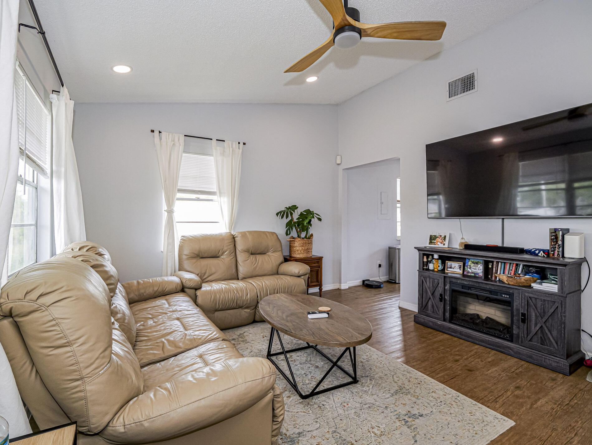DIXIE HEIGHTS UNIT NO 1-A - Residential