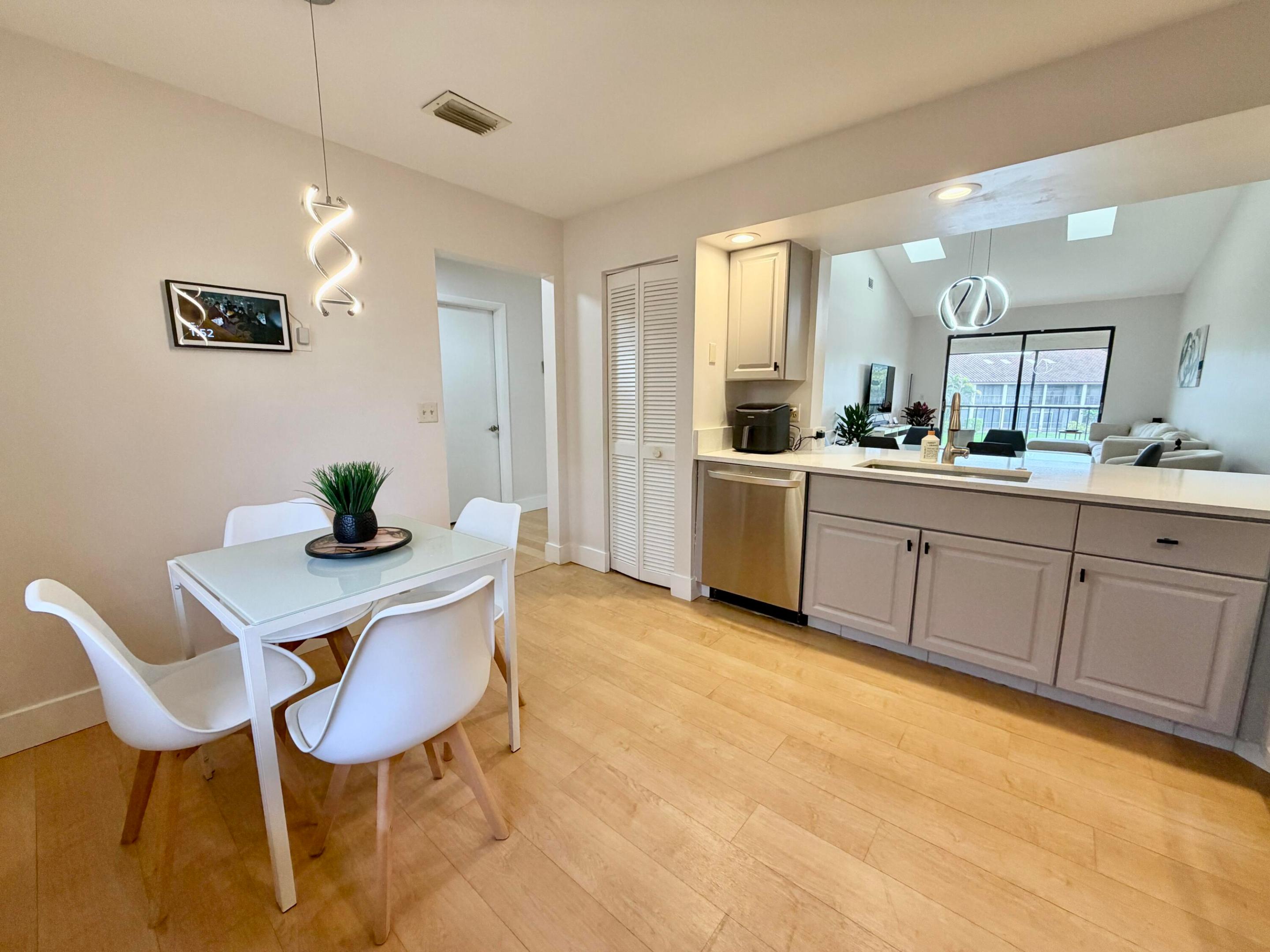 LA MIRADA AT BOCA POINTE CONDOS - Residential