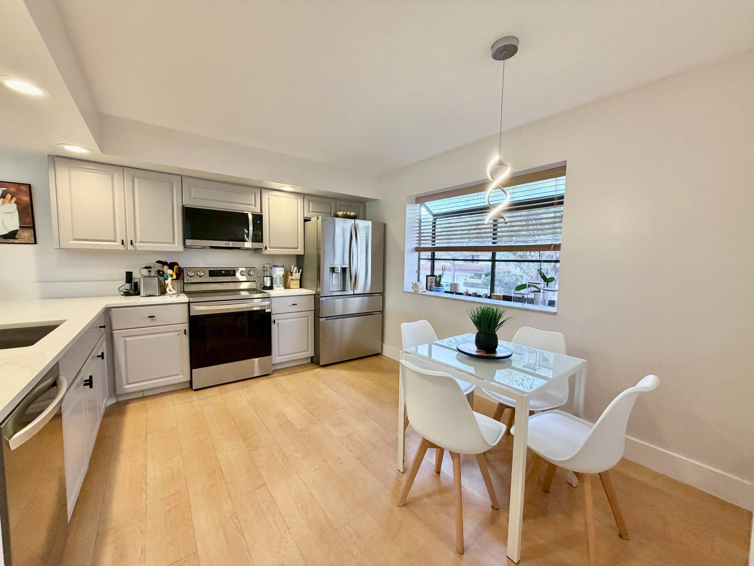 LA MIRADA AT BOCA POINTE CONDOS - Residential