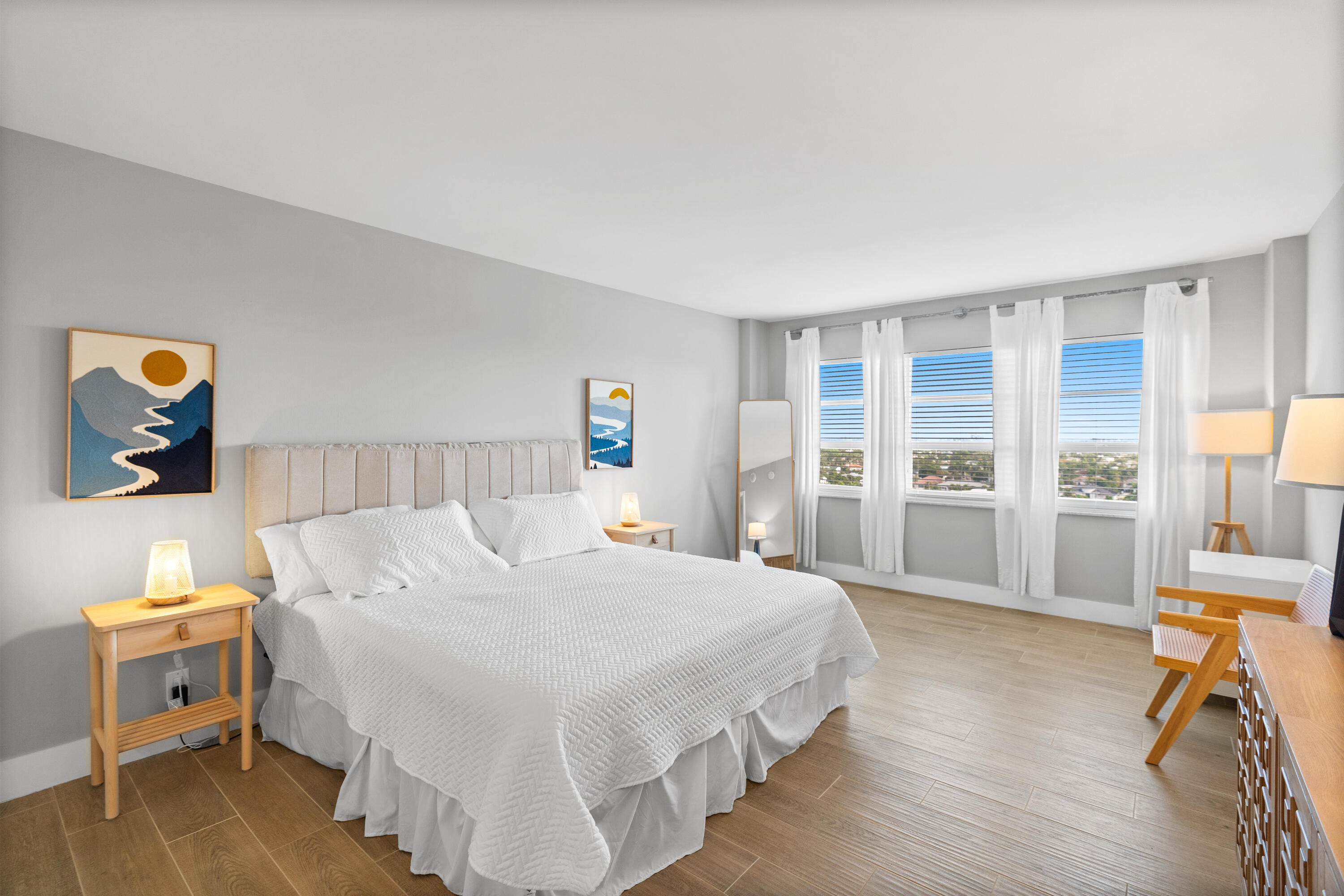 ESSEX TOWER CONDO - Residential