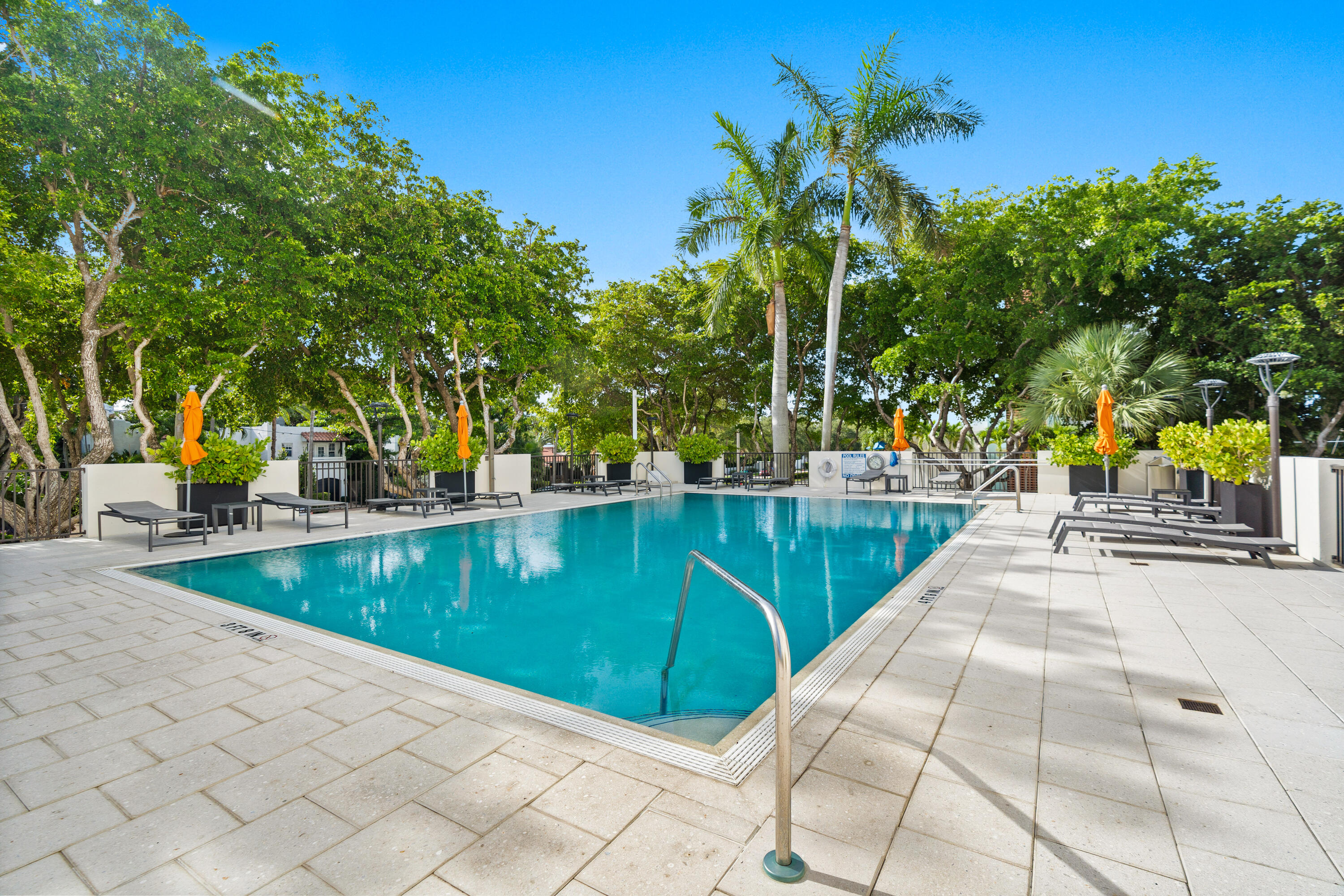 ESSEX TOWER CONDO - Residential