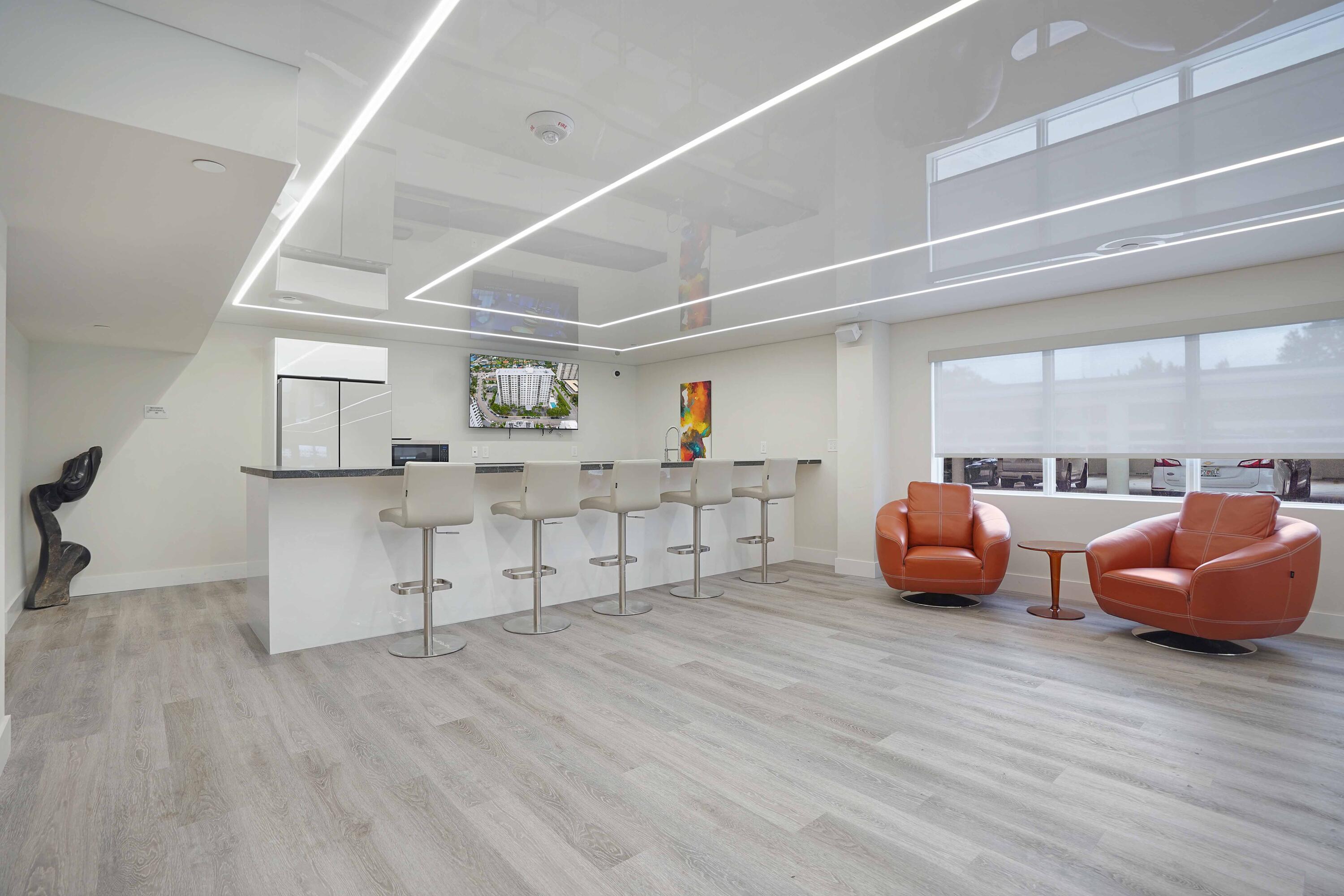 ESSEX TOWER CONDO - Residential