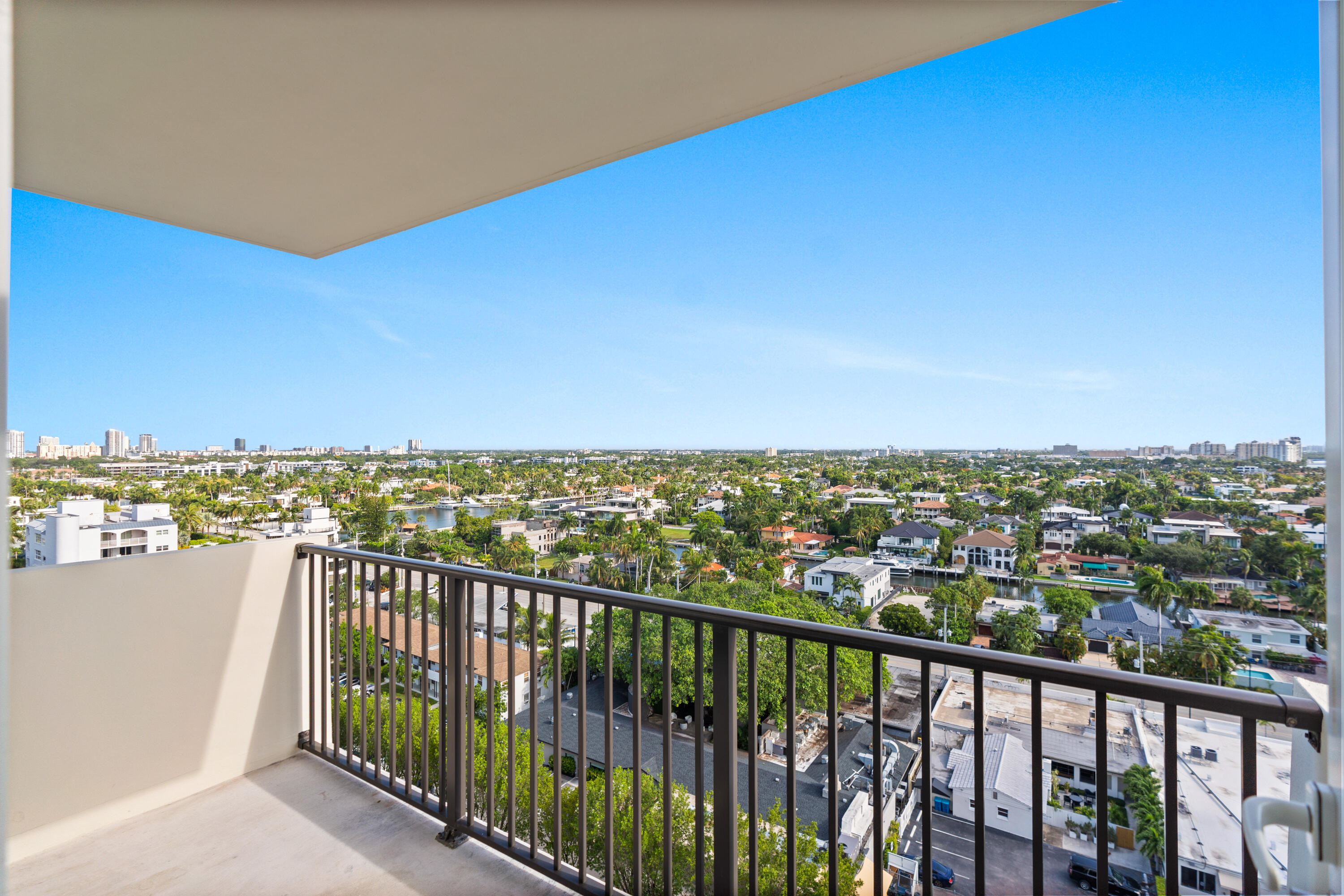 ESSEX TOWER CONDO - Residential