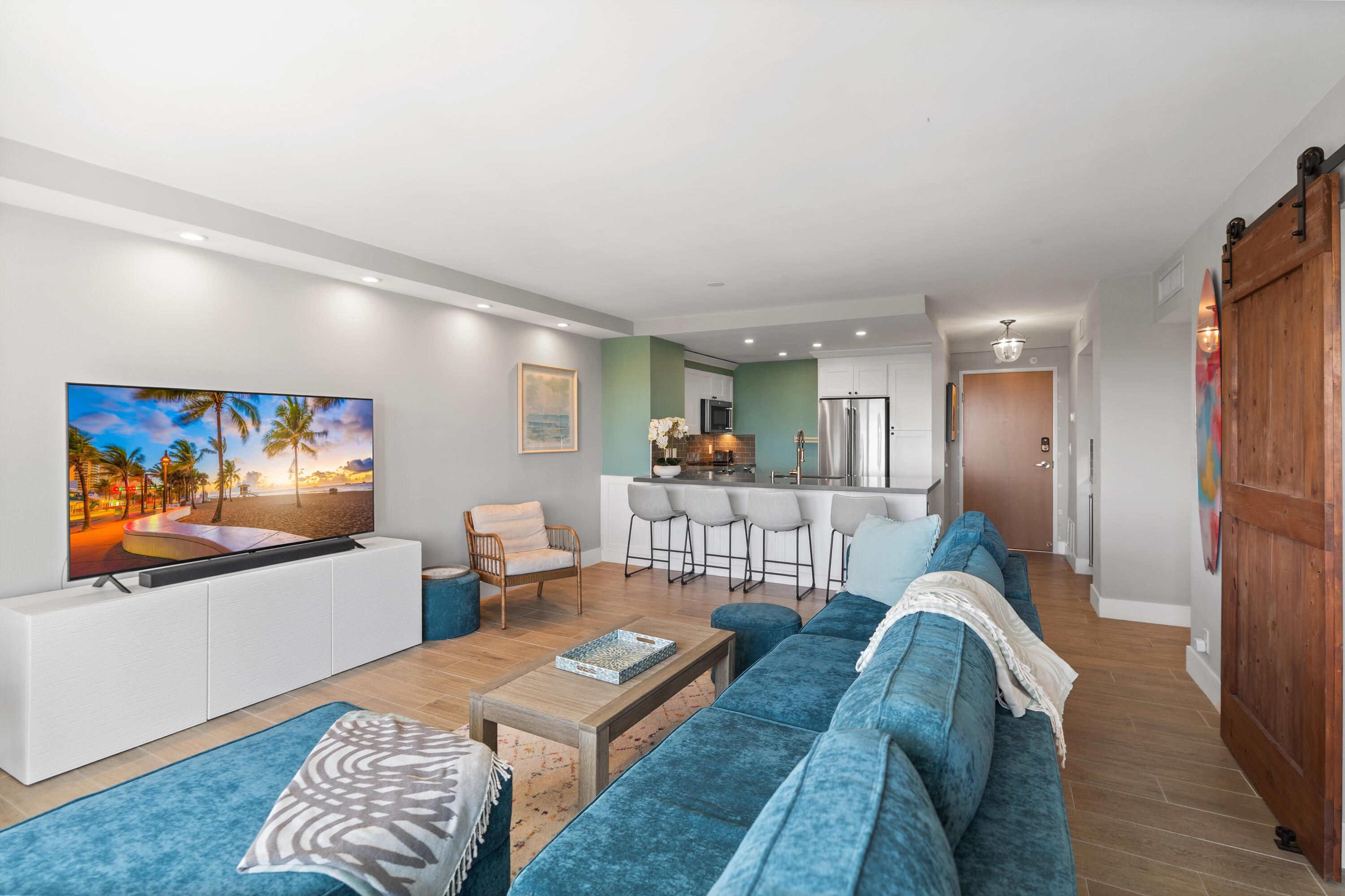 ESSEX TOWER CONDO - Residential