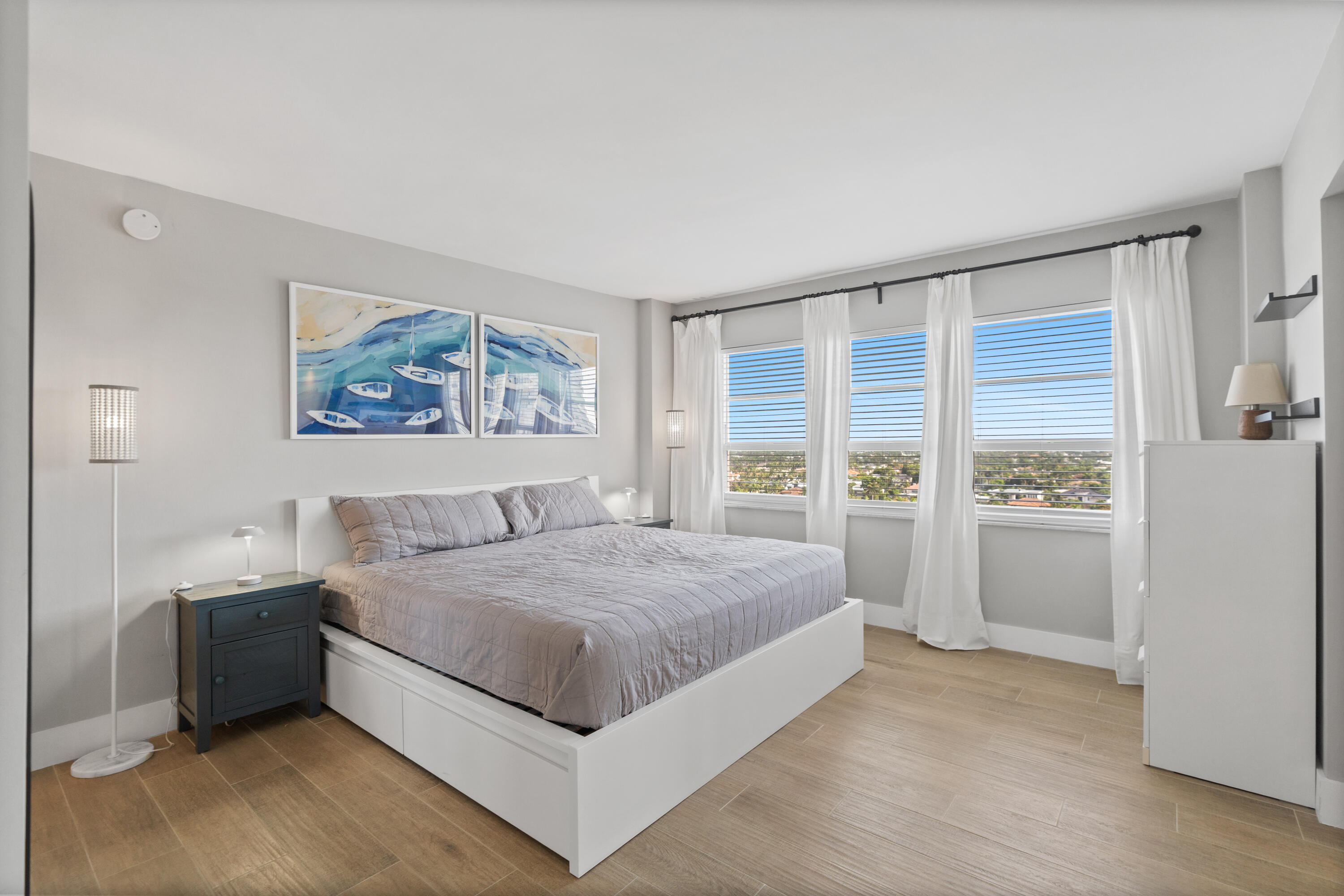 ESSEX TOWER CONDO - Residential