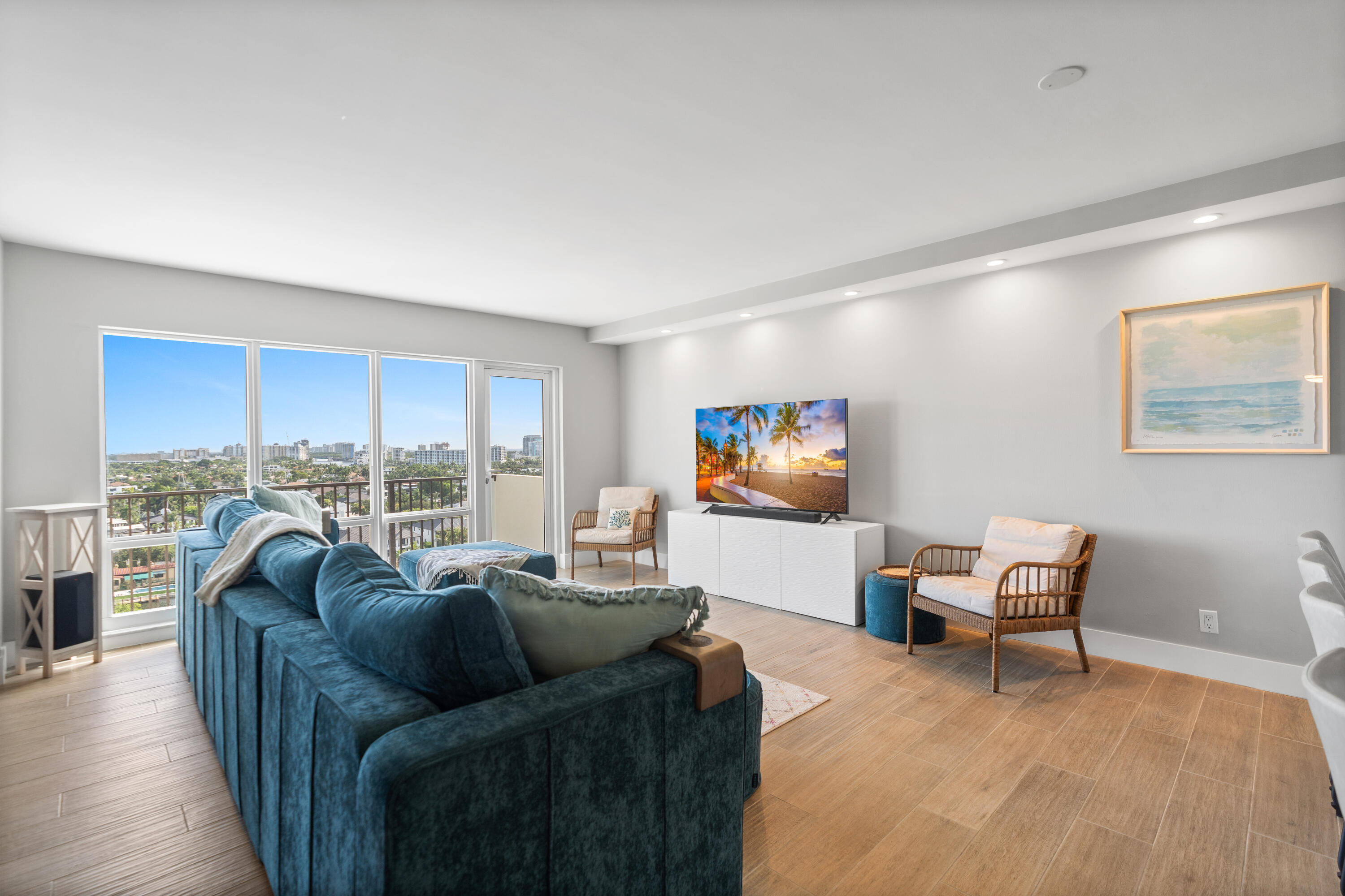 ESSEX TOWER CONDO - Residential