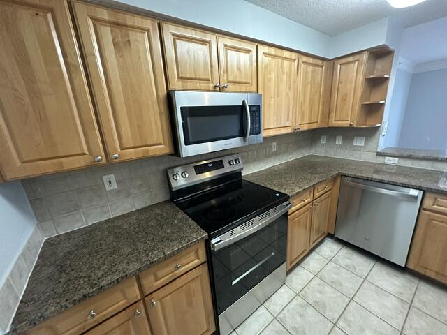 TIERRA VERDE AT DELRAY BEACH CONDO - Residential Lease