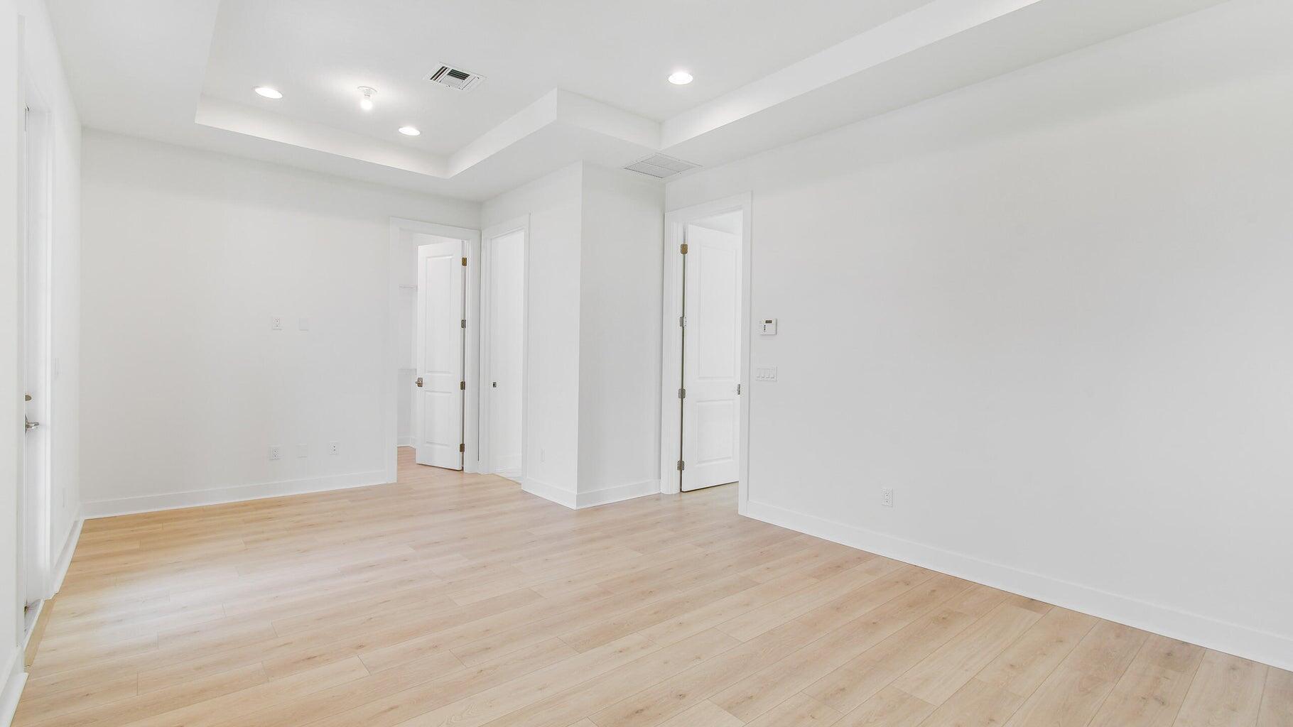 ALTON NEIGHBORHOOD - Residential Lease