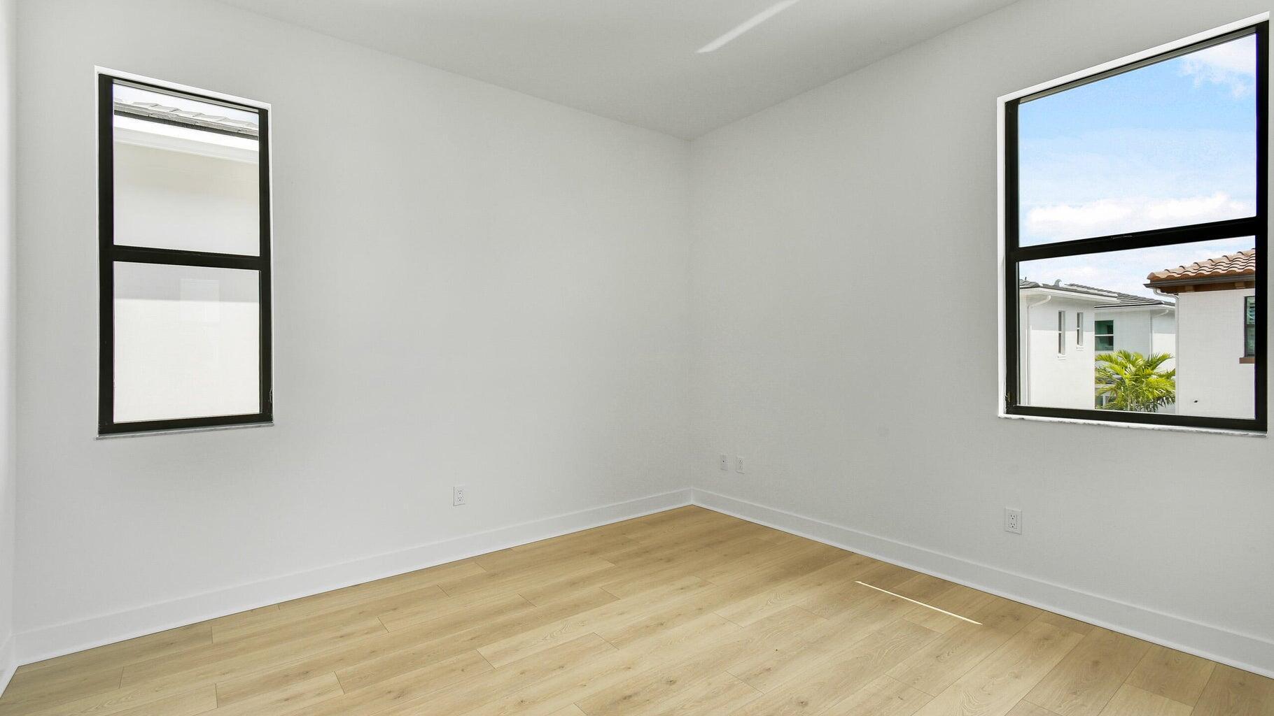ALTON NEIGHBORHOOD - Residential Lease