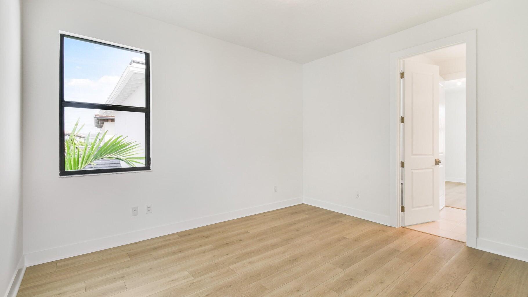 ALTON NEIGHBORHOOD - Residential Lease