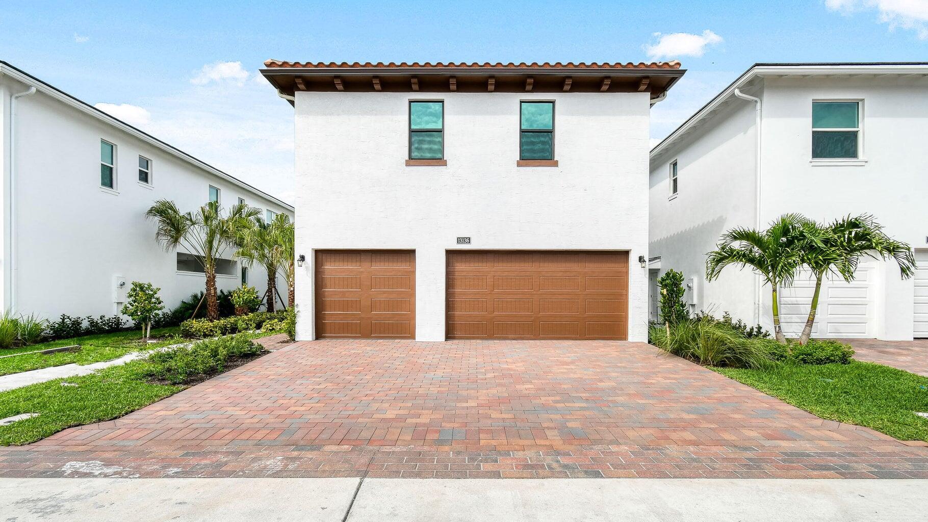 ALTON NEIGHBORHOOD - Residential Lease