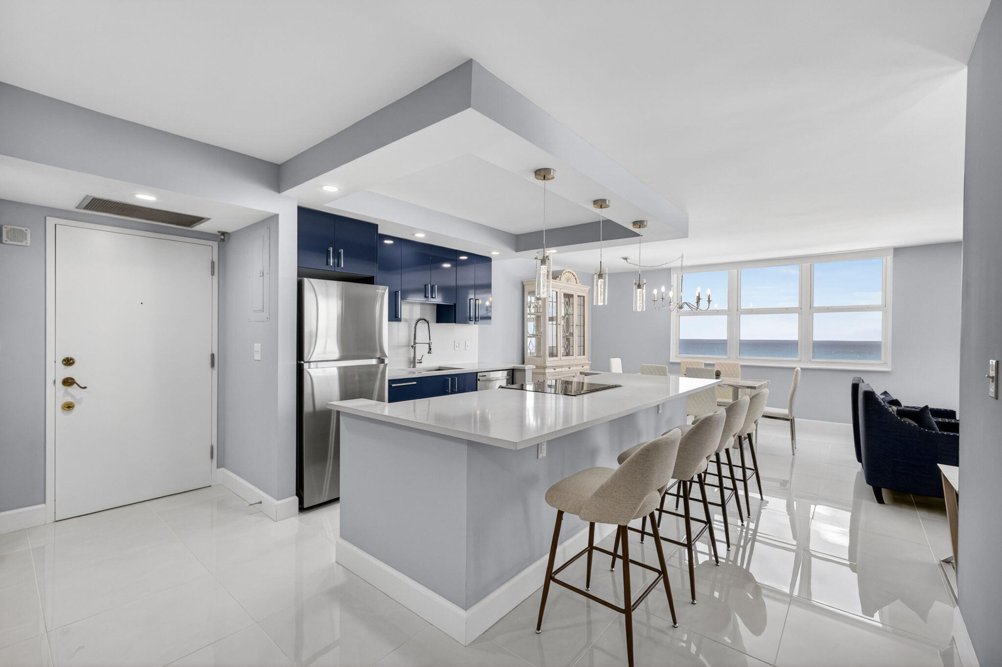 AQUARIUS CONDO - Residential