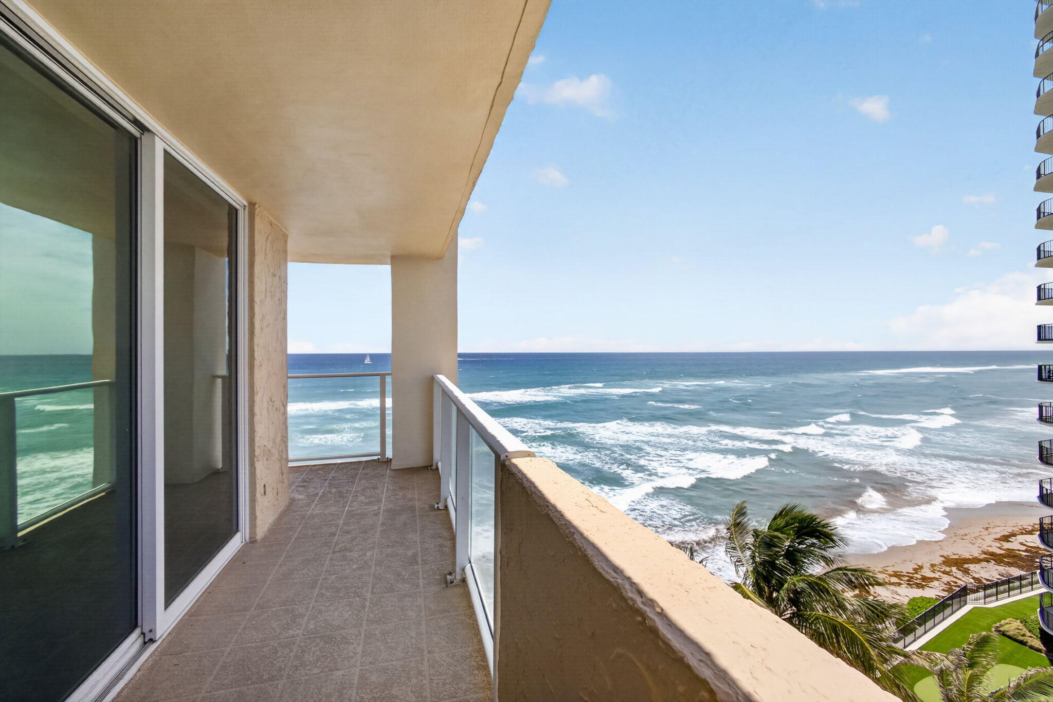 AQUARIUS CONDO - Residential