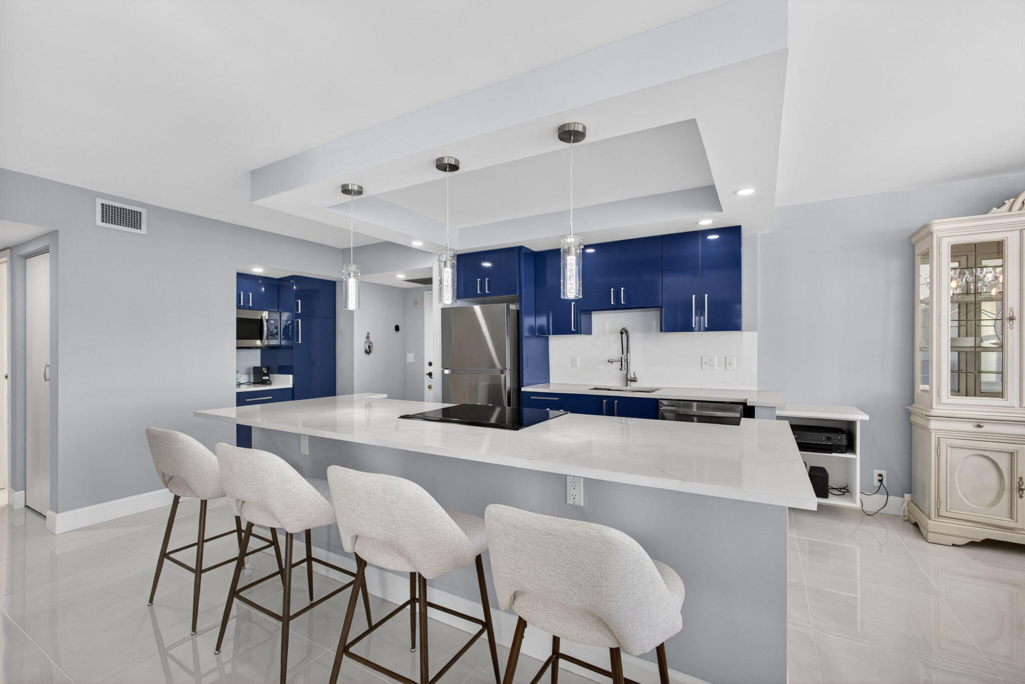 AQUARIUS CONDO - Residential