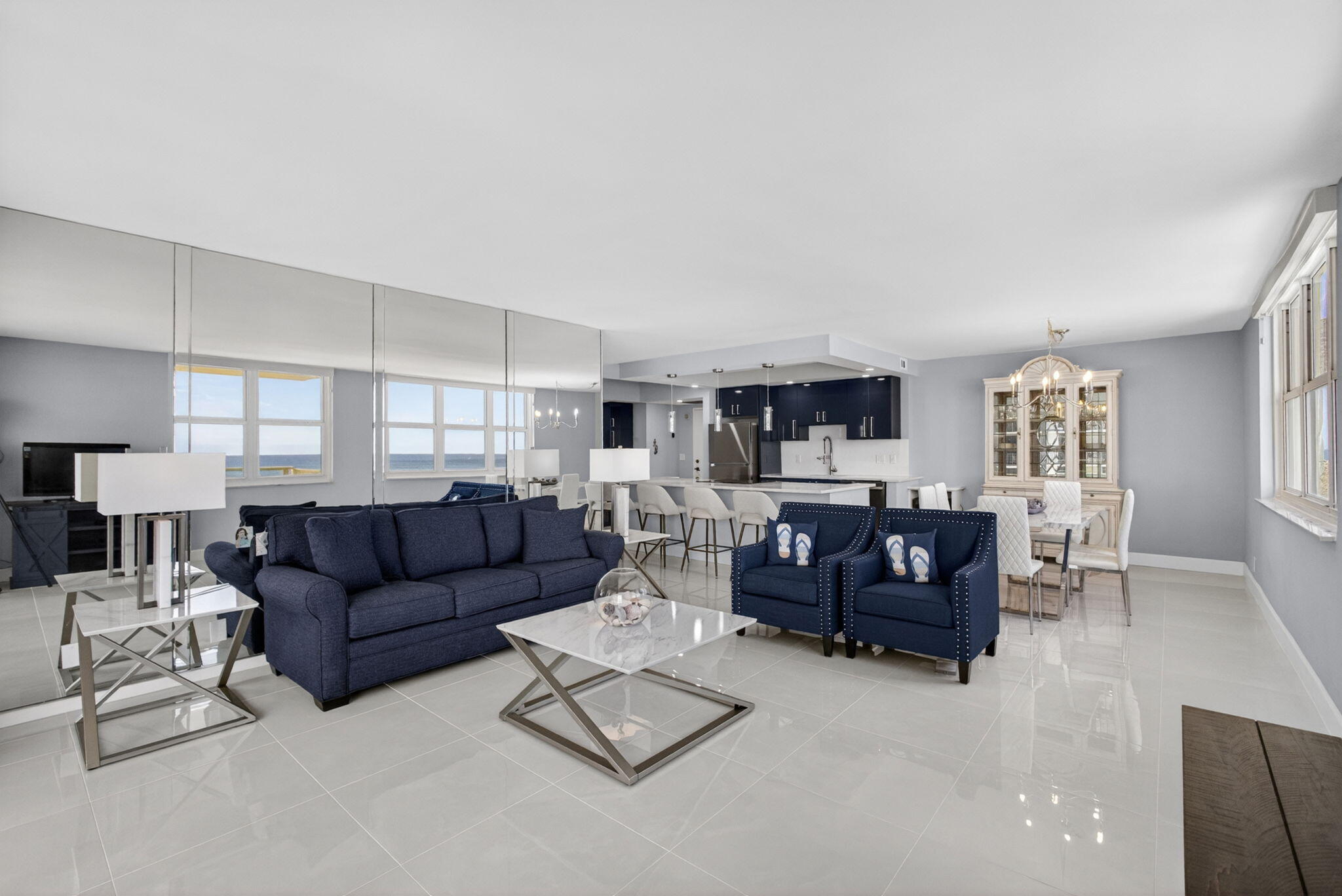 AQUARIUS CONDO - Residential