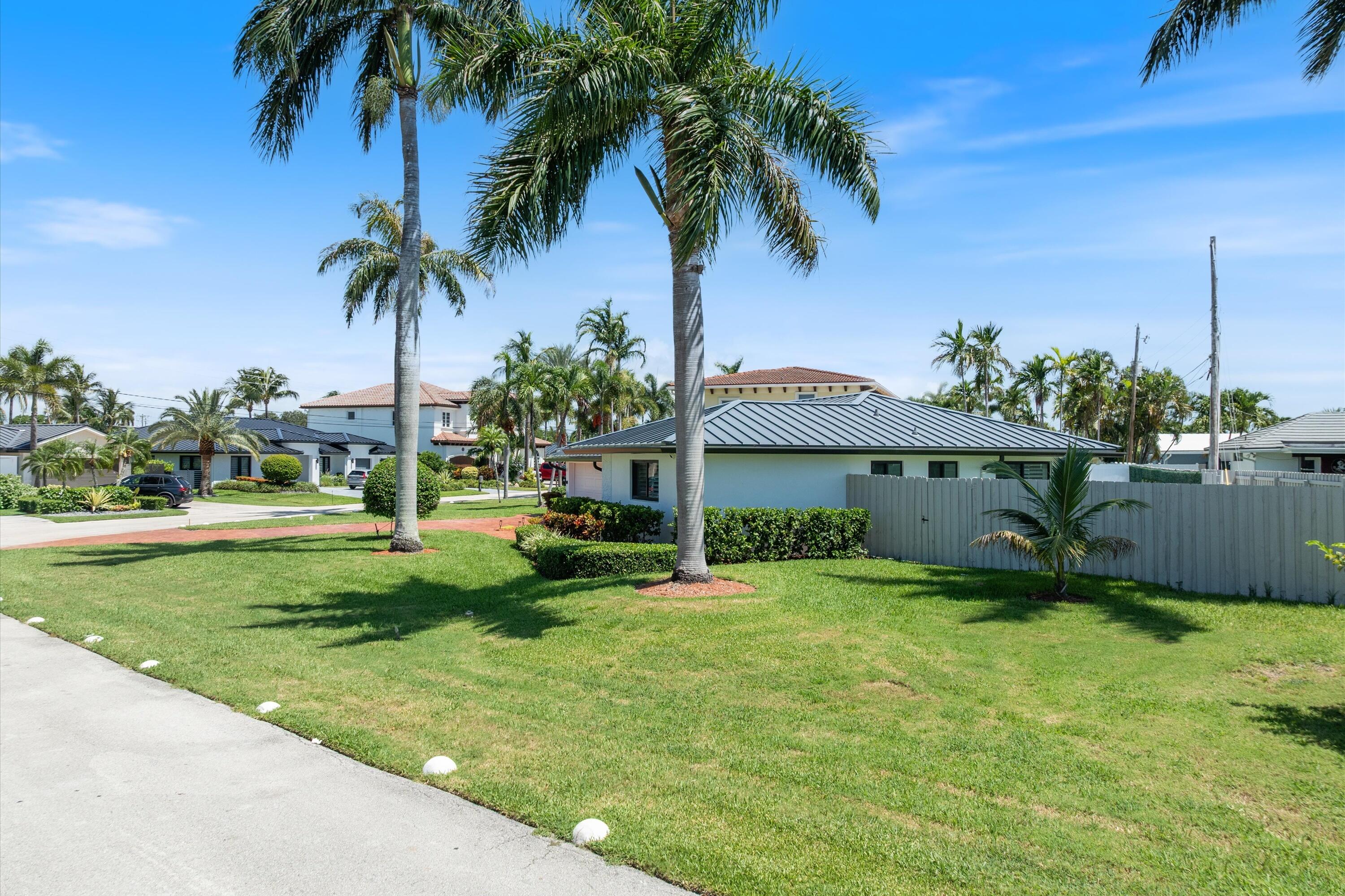 VENETIAN ISLES 3RD SEC - Residential