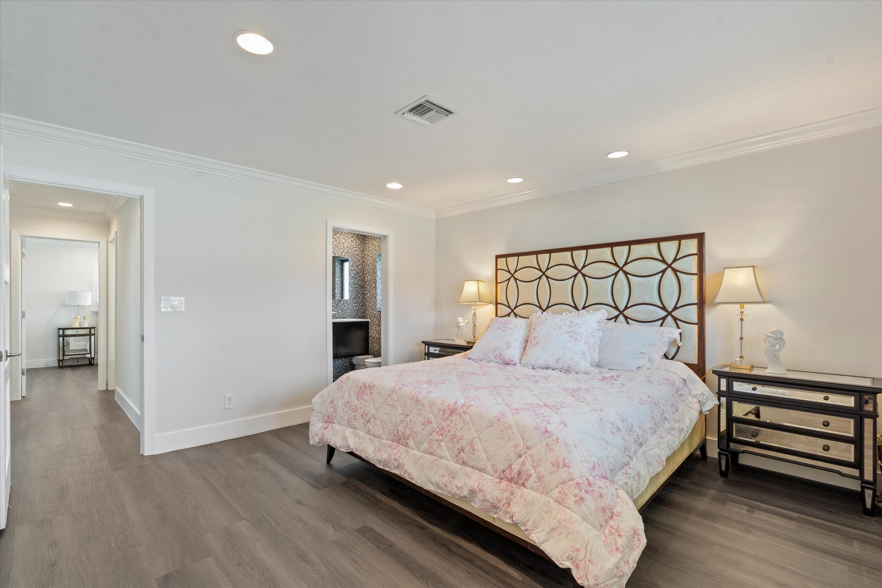 VENETIAN ISLES 3RD SEC - Residential