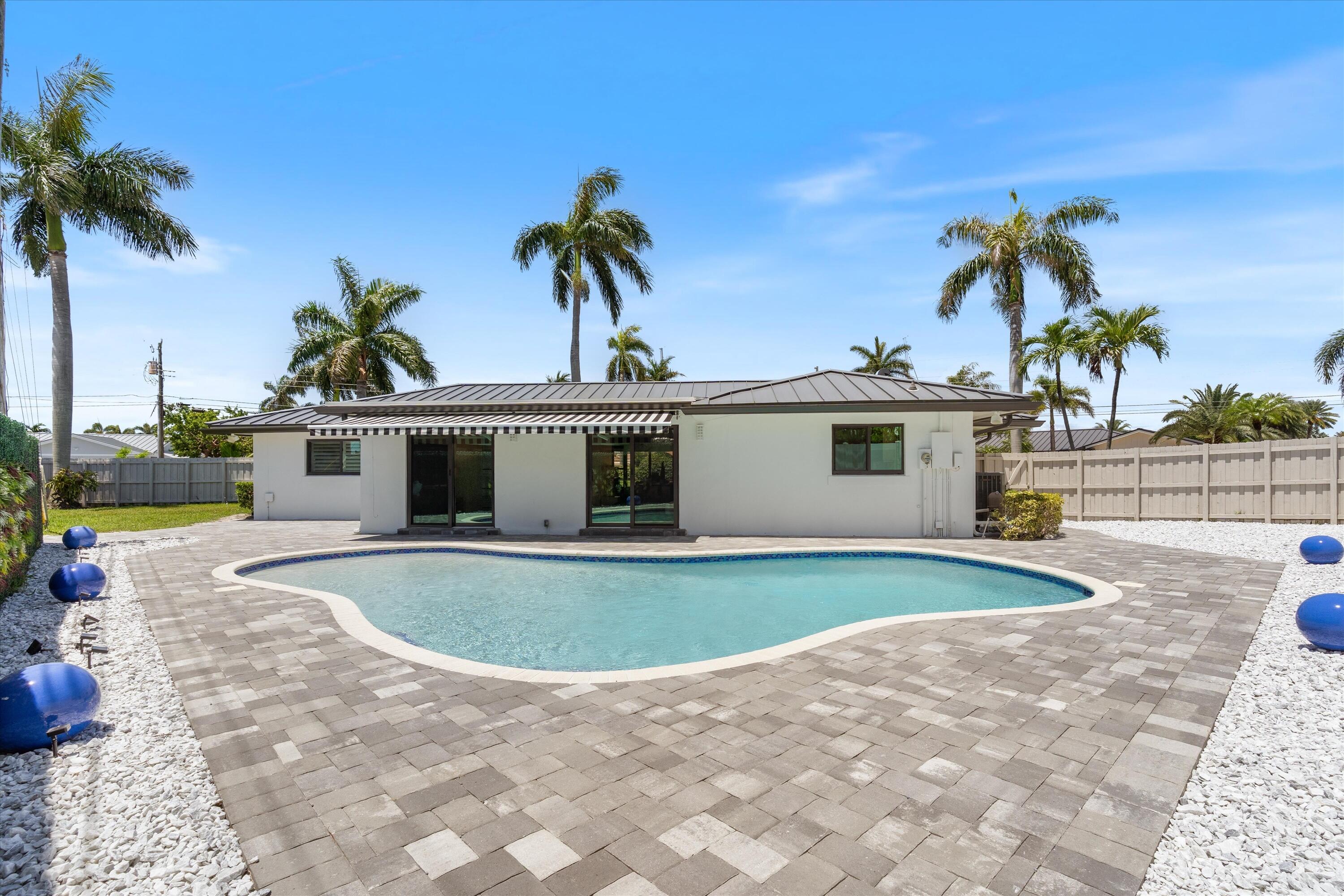 VENETIAN ISLES 3RD SEC - Residential