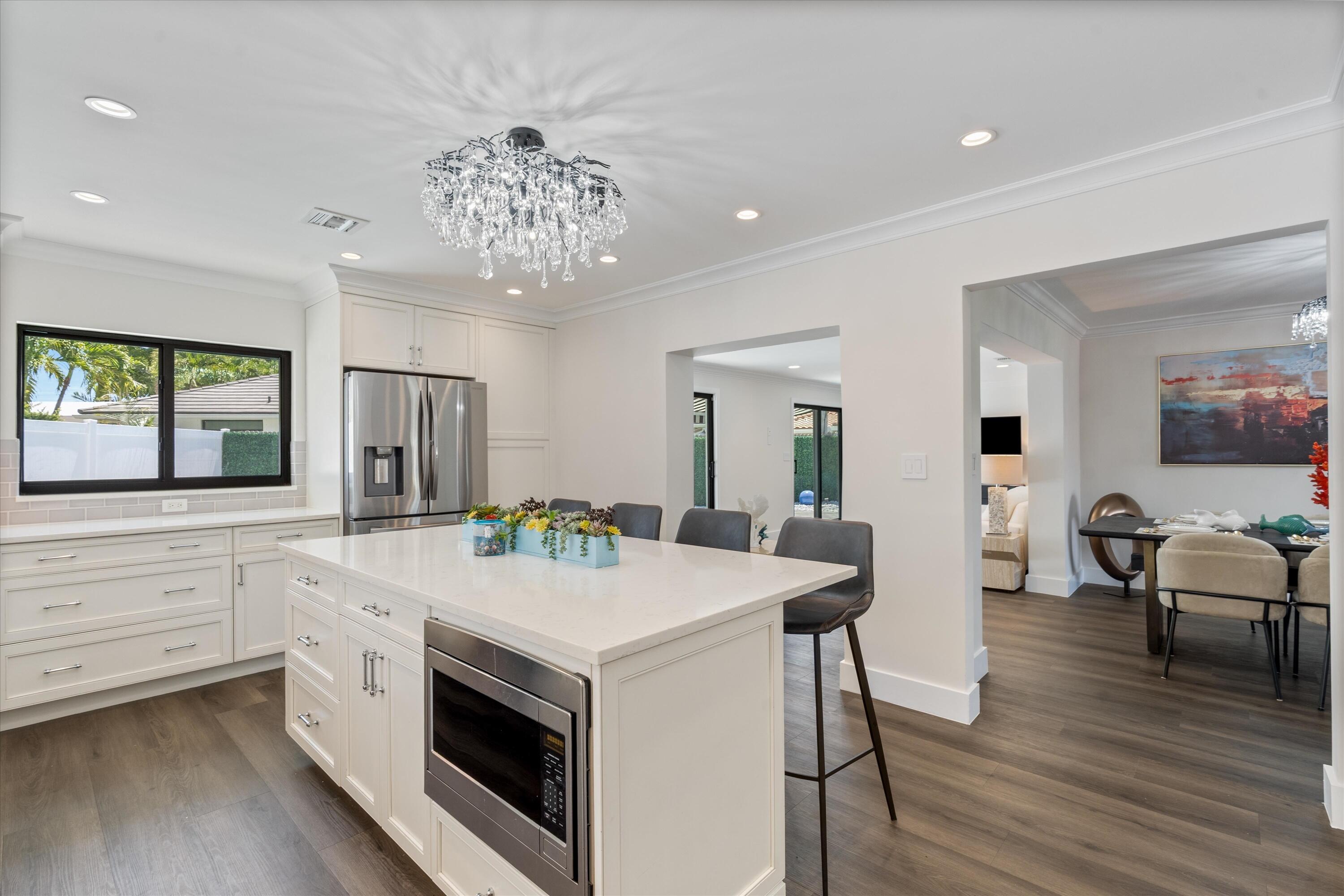VENETIAN ISLES 3RD SEC - Residential