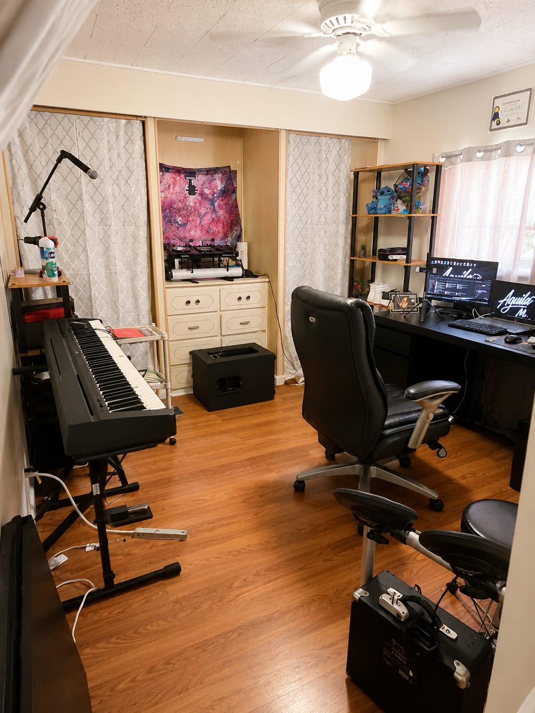 Orange Brook Mobile Home. - Residential