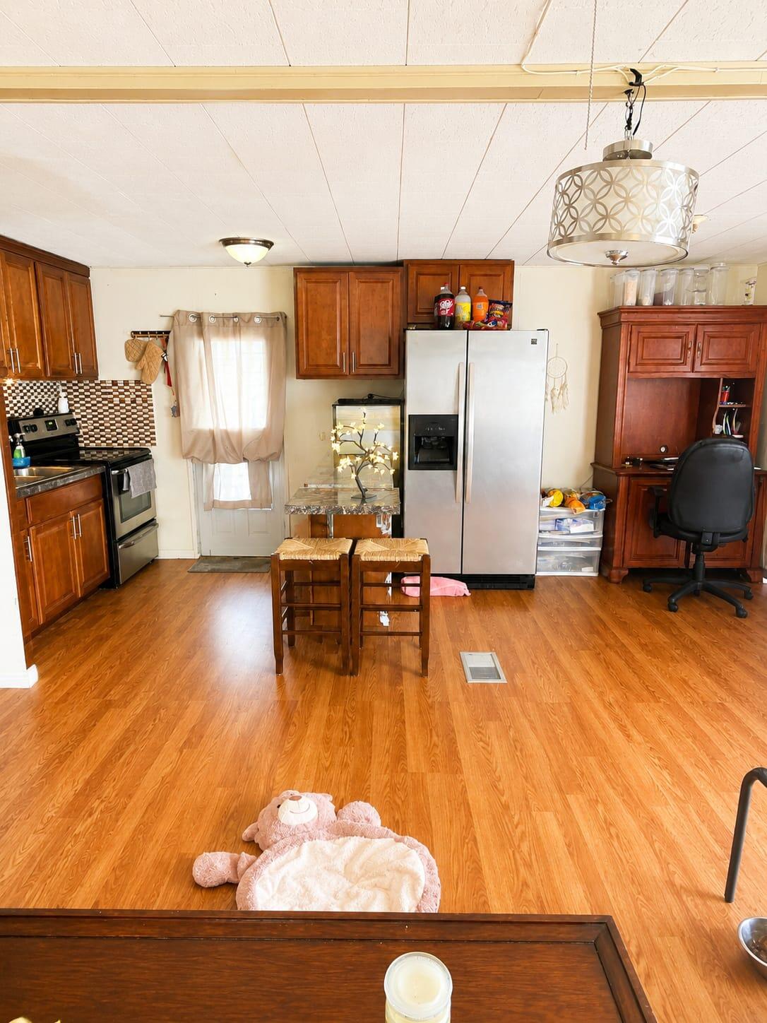 Orange Brook Mobile Home. - Residential