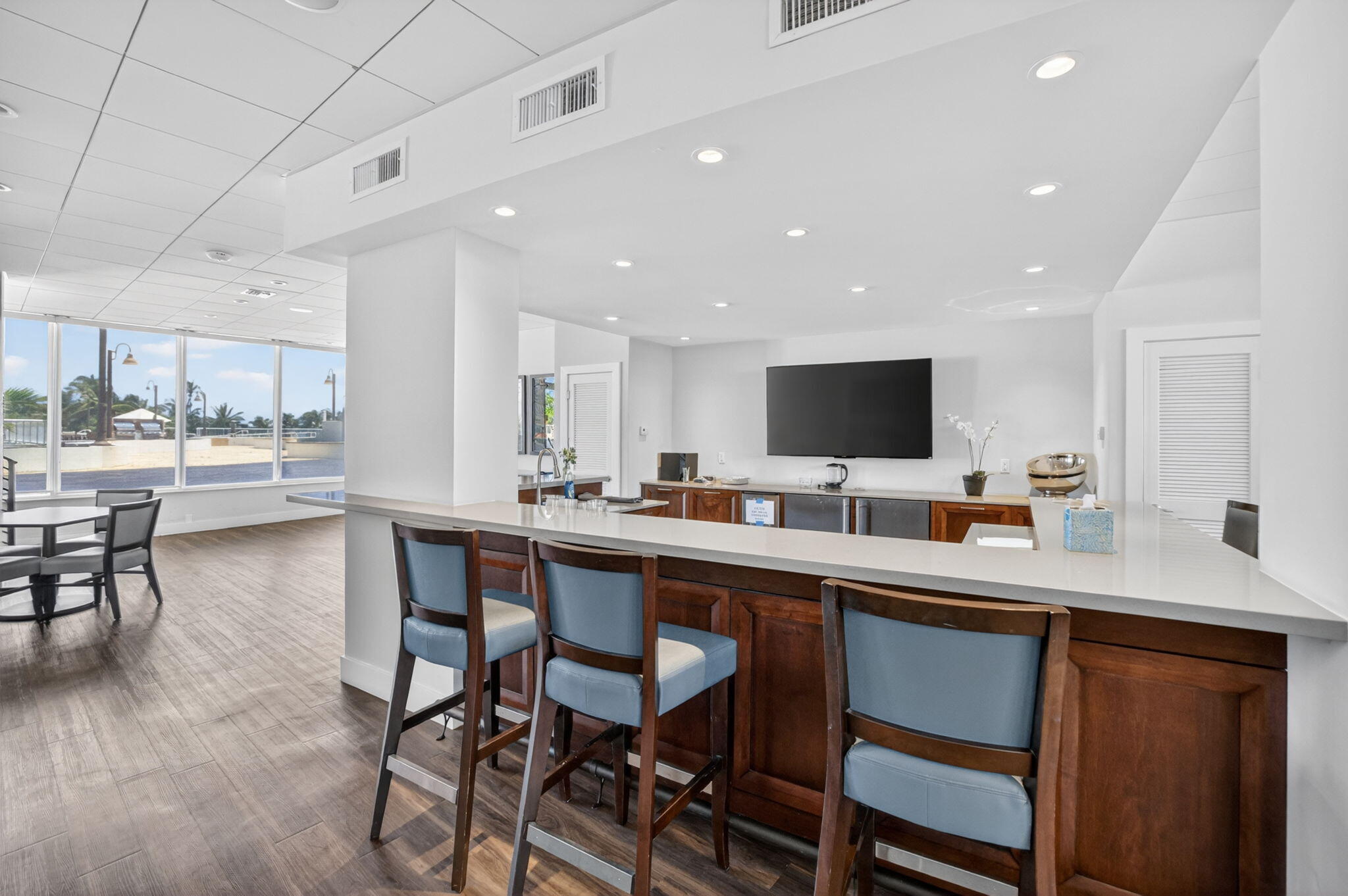EVERGLADES HOUSE CONDO - Residential Lease