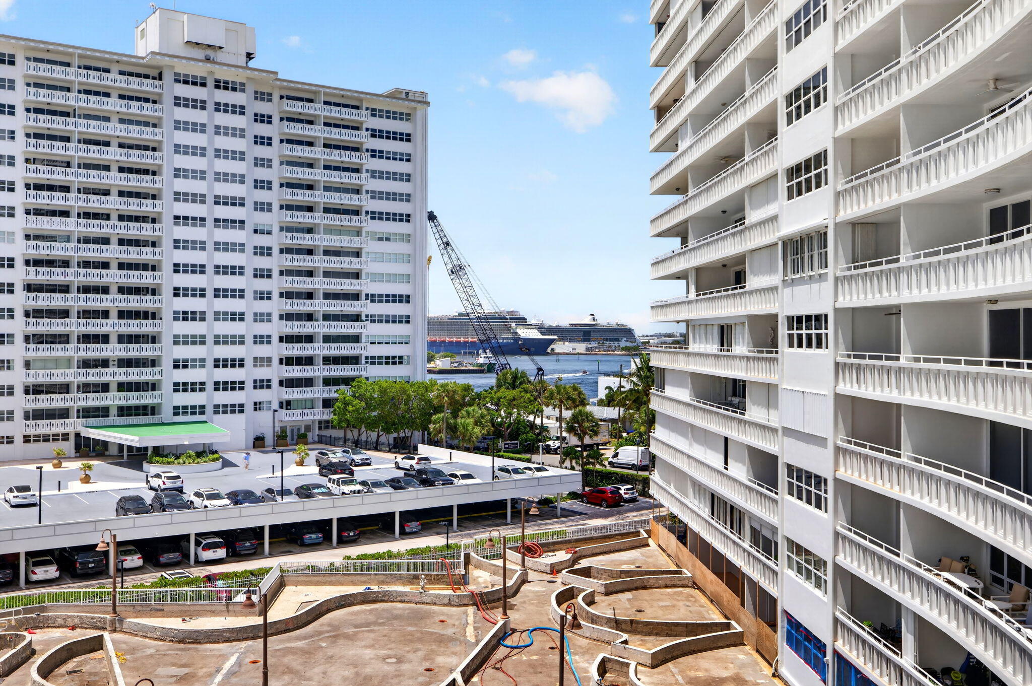 EVERGLADES HOUSE CONDO - Residential Lease