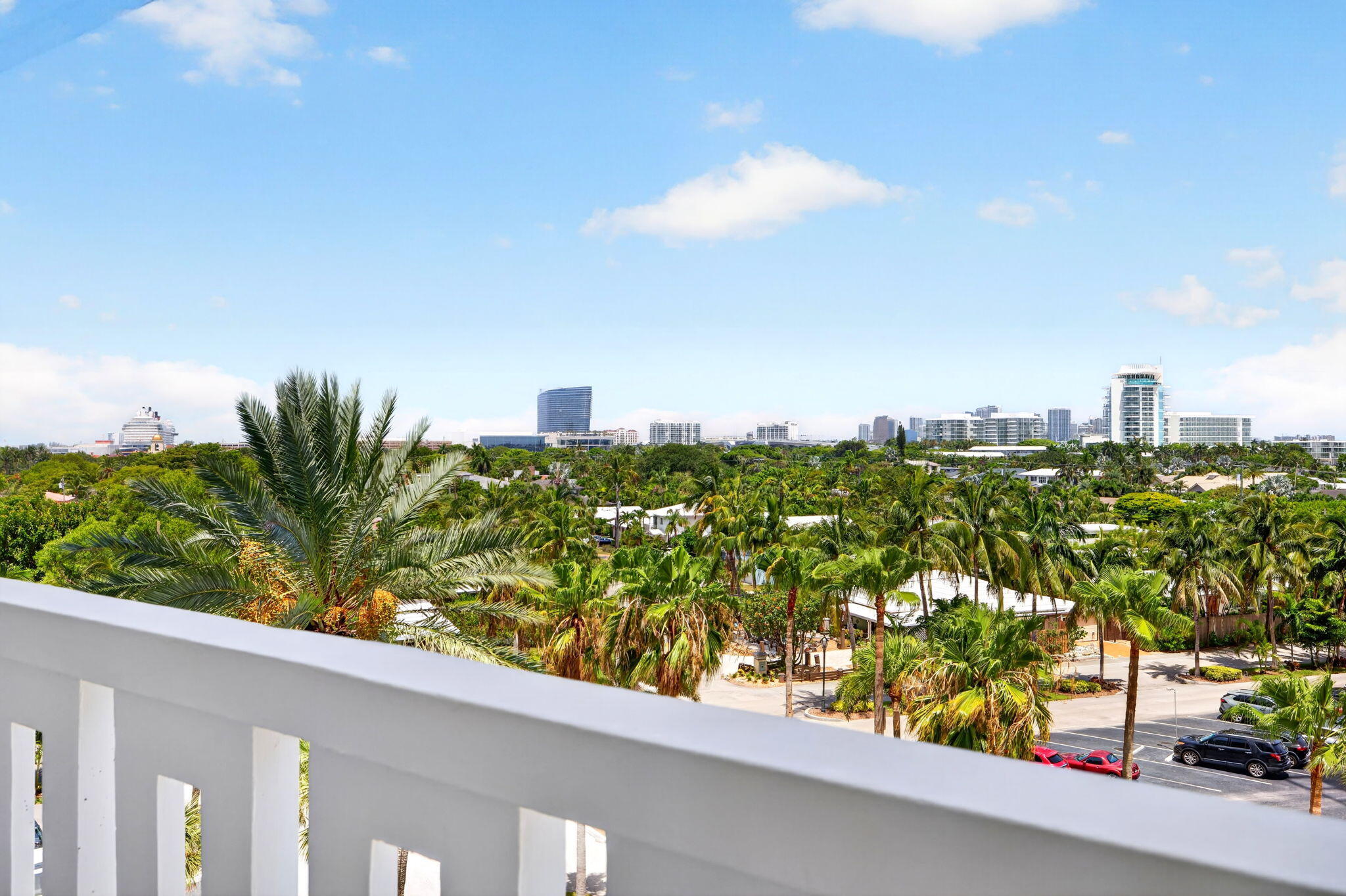 EVERGLADES HOUSE CONDO - Residential Lease