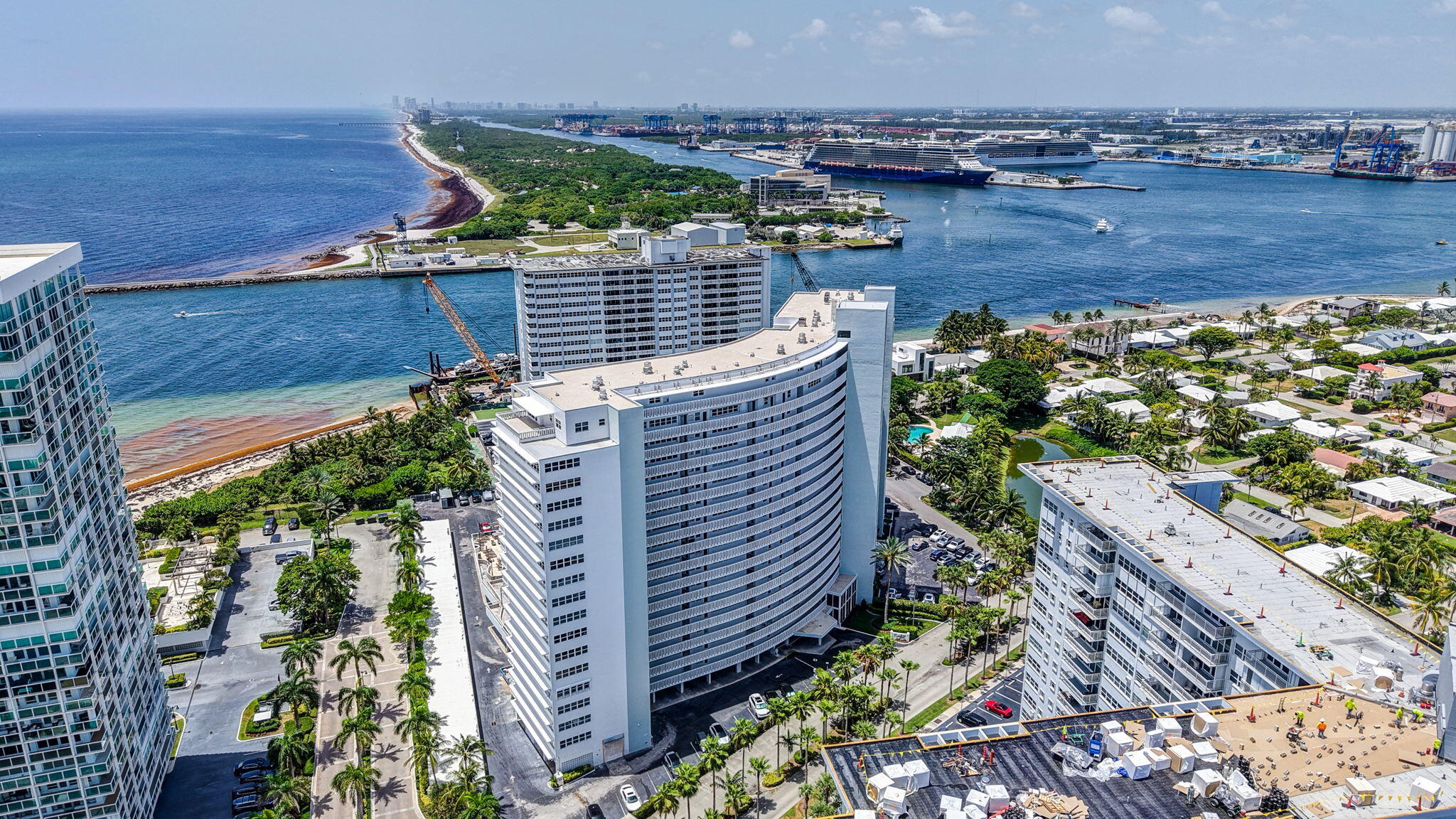 EVERGLADES HOUSE CONDO - Residential Lease