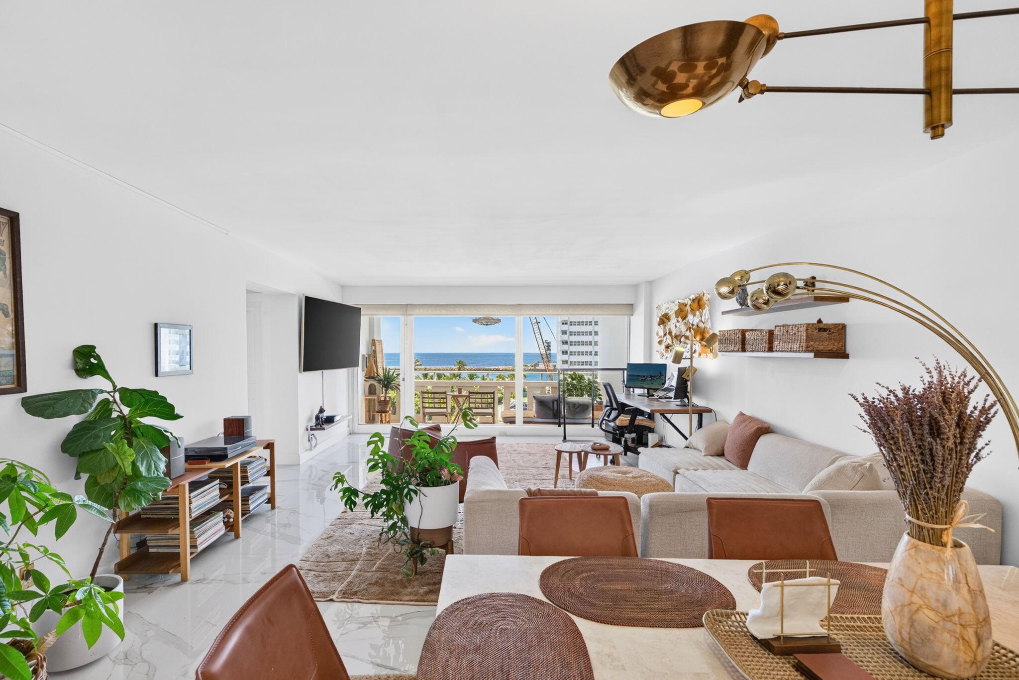 EVERGLADES HOUSE CONDO - Residential Lease