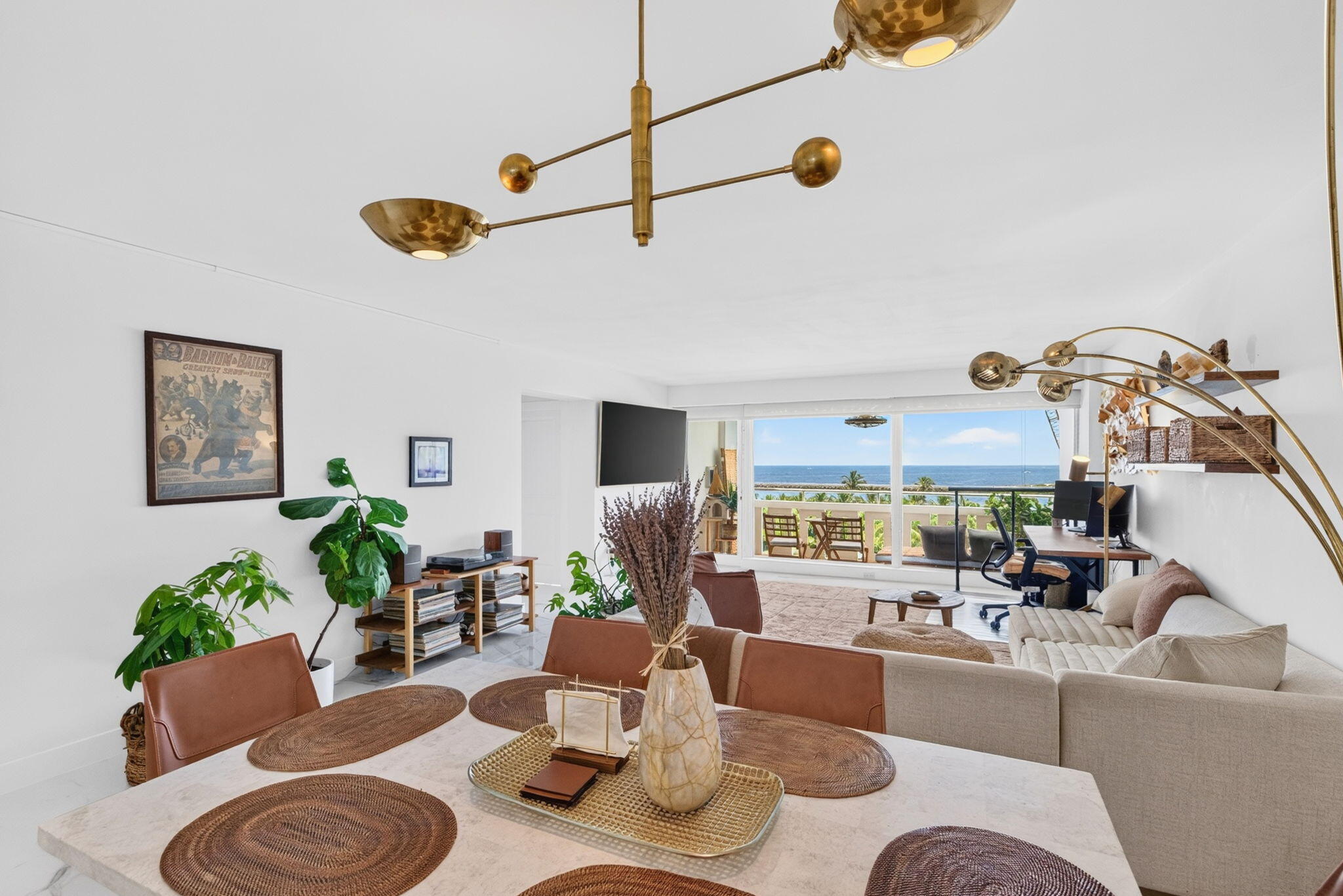 EVERGLADES HOUSE CONDO - Residential Lease