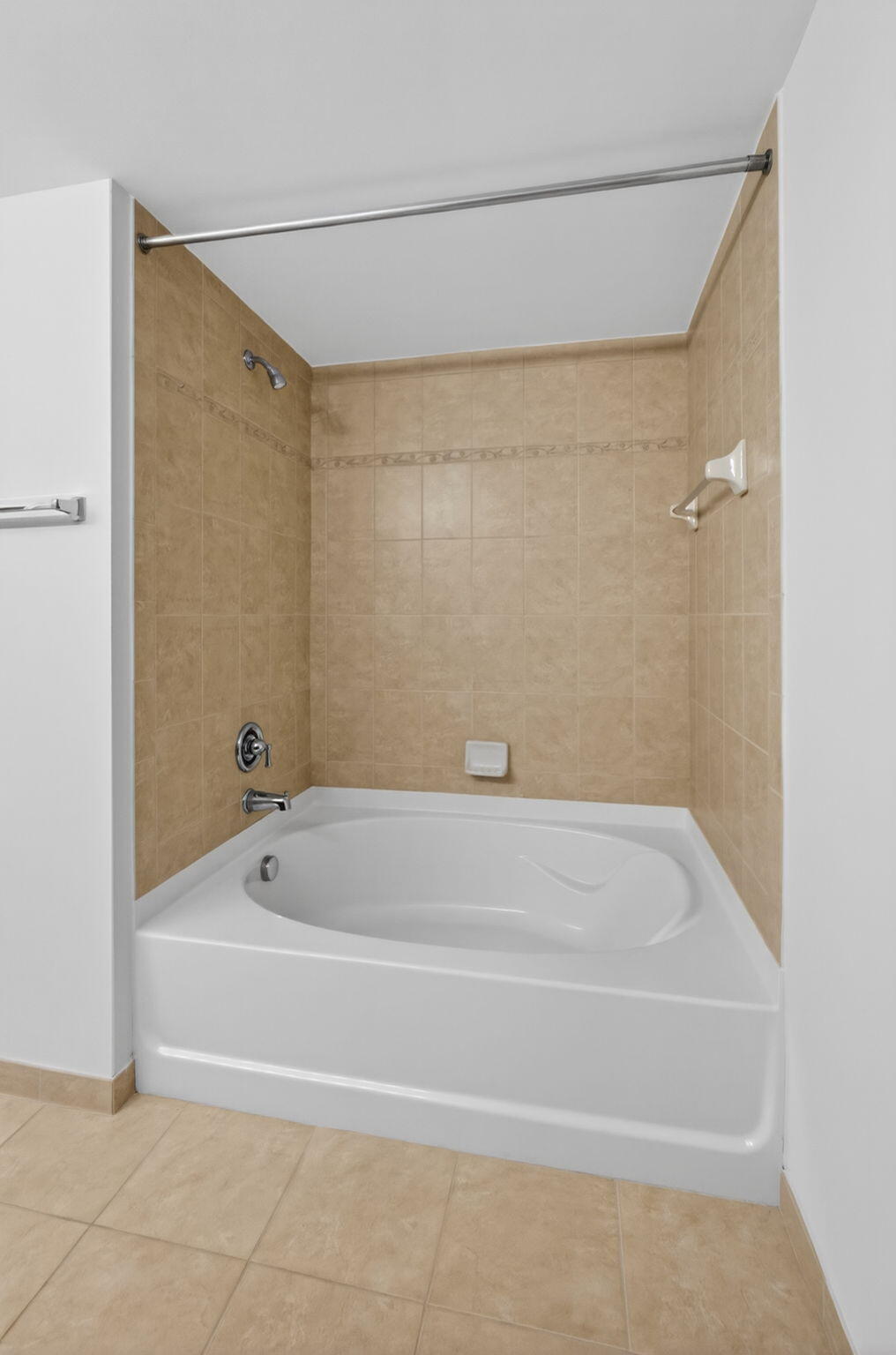 RESIDENCES AT MIDTOWN CONDO - Residential