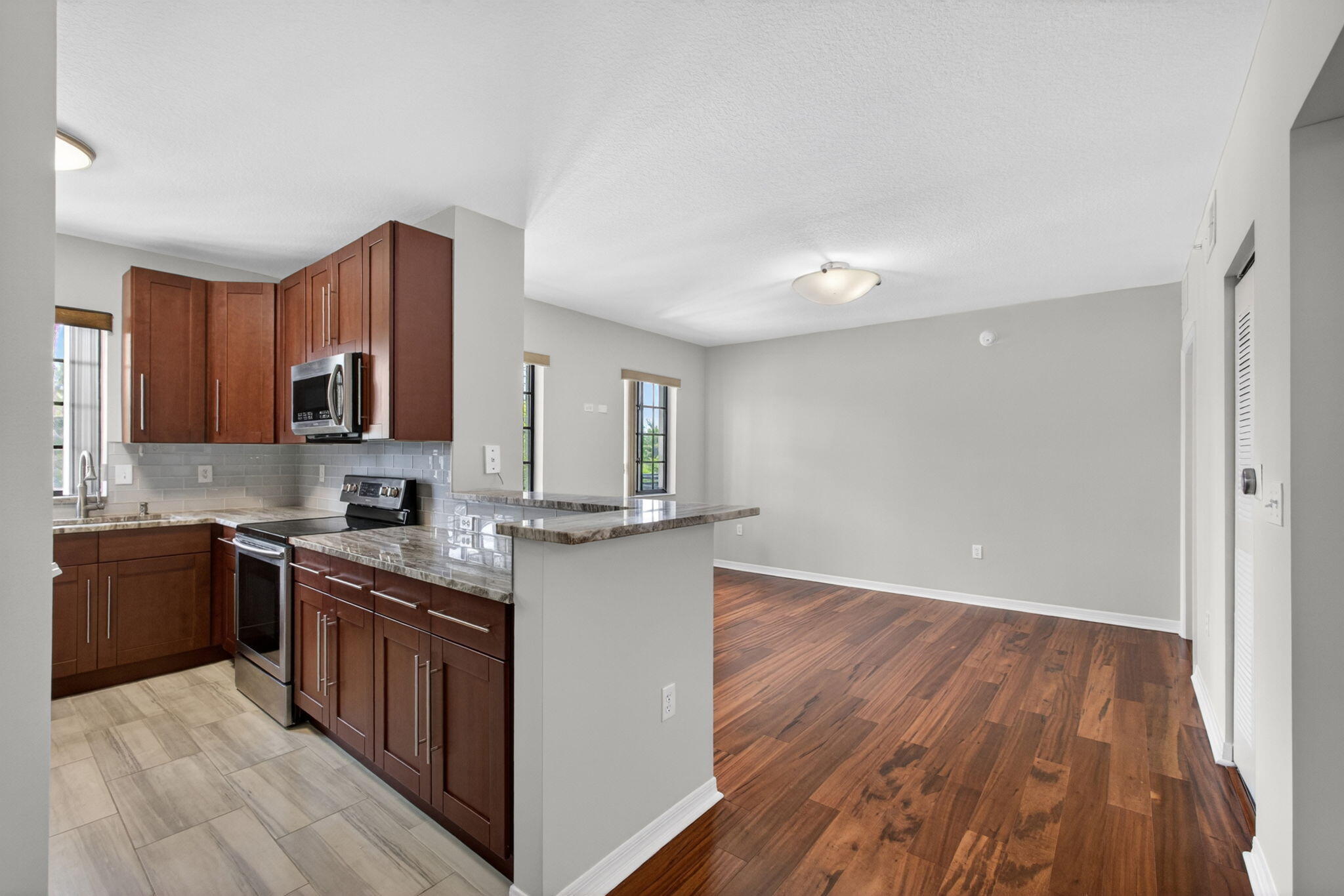 RESIDENCES AT MIDTOWN CONDO - Residential