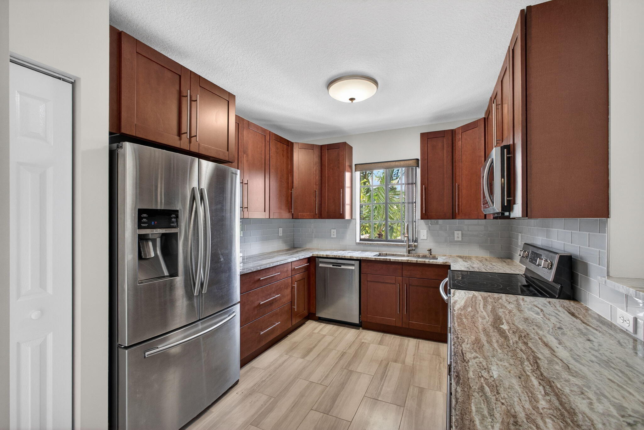 RESIDENCES AT MIDTOWN CONDO - Residential