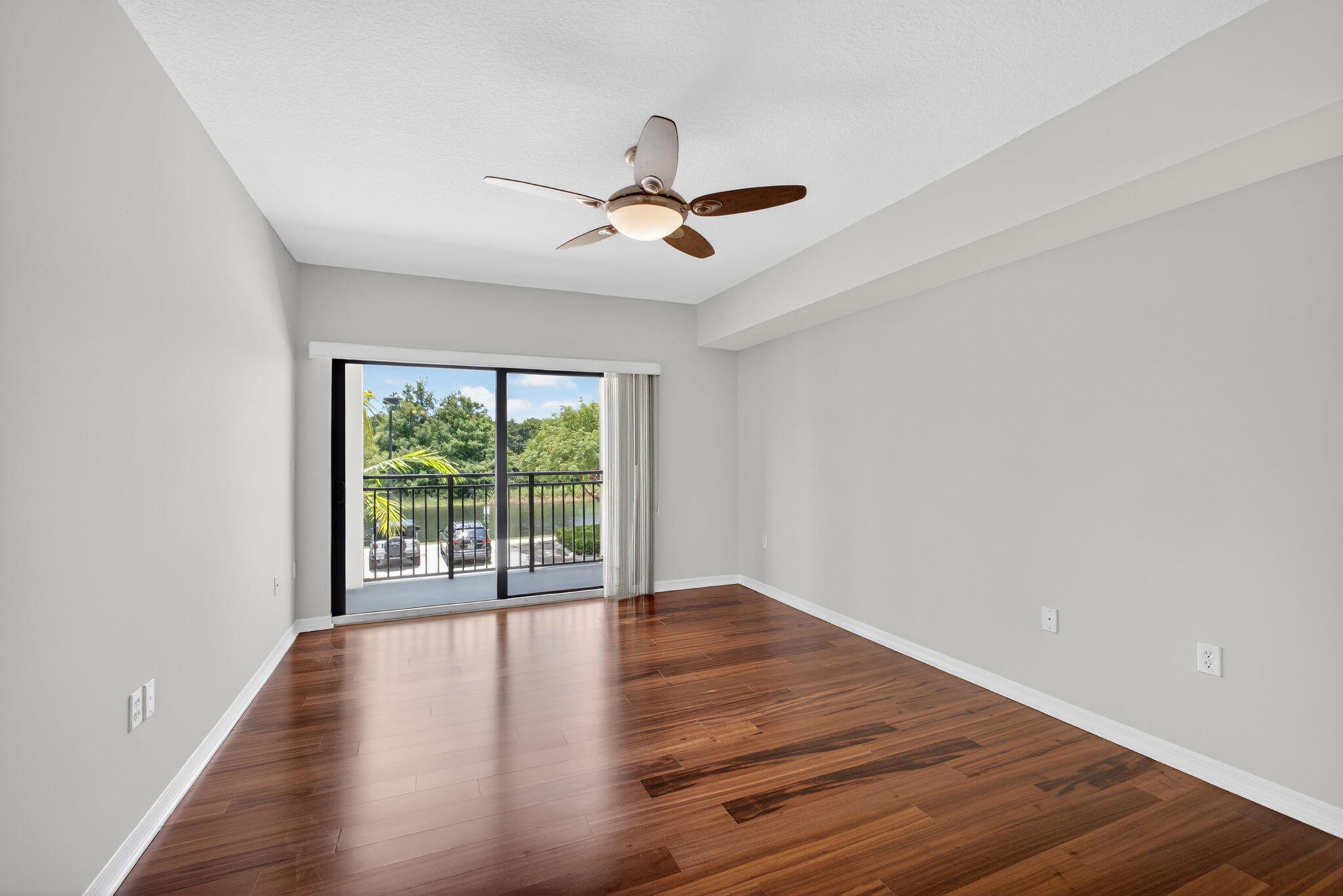 RESIDENCES AT MIDTOWN CONDO - Residential