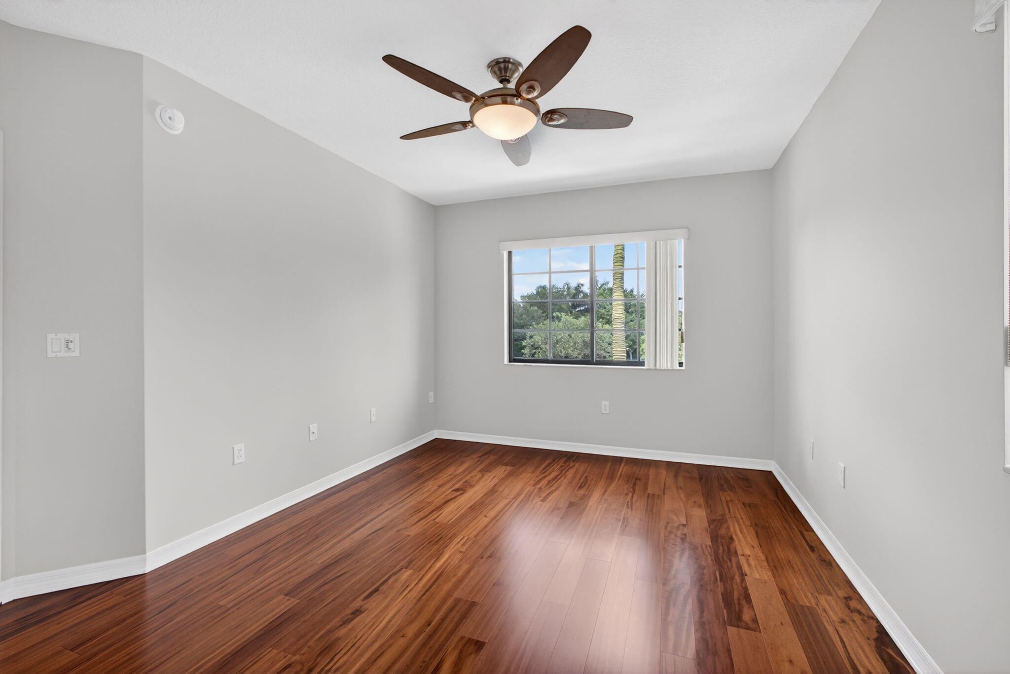 RESIDENCES AT MIDTOWN CONDO - Residential